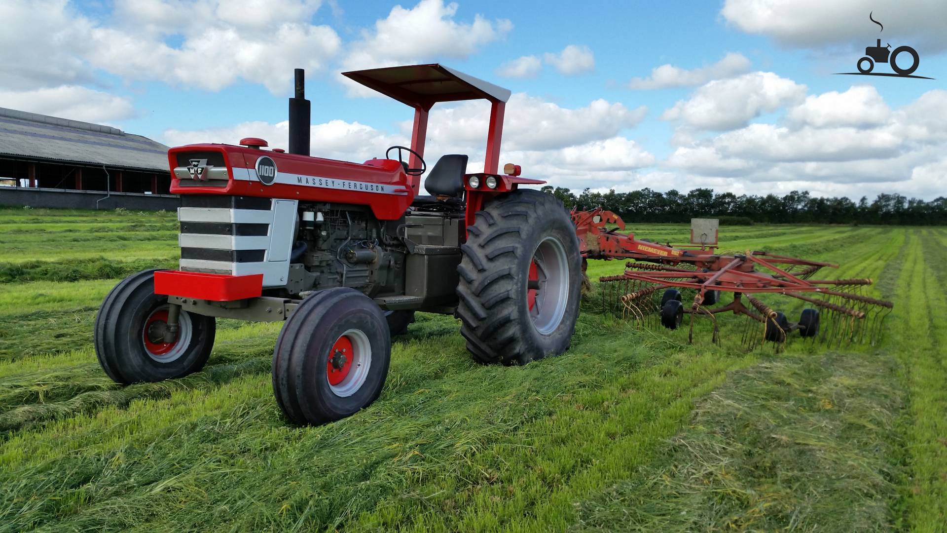 Foto Massey Ferguson 1100 #928513