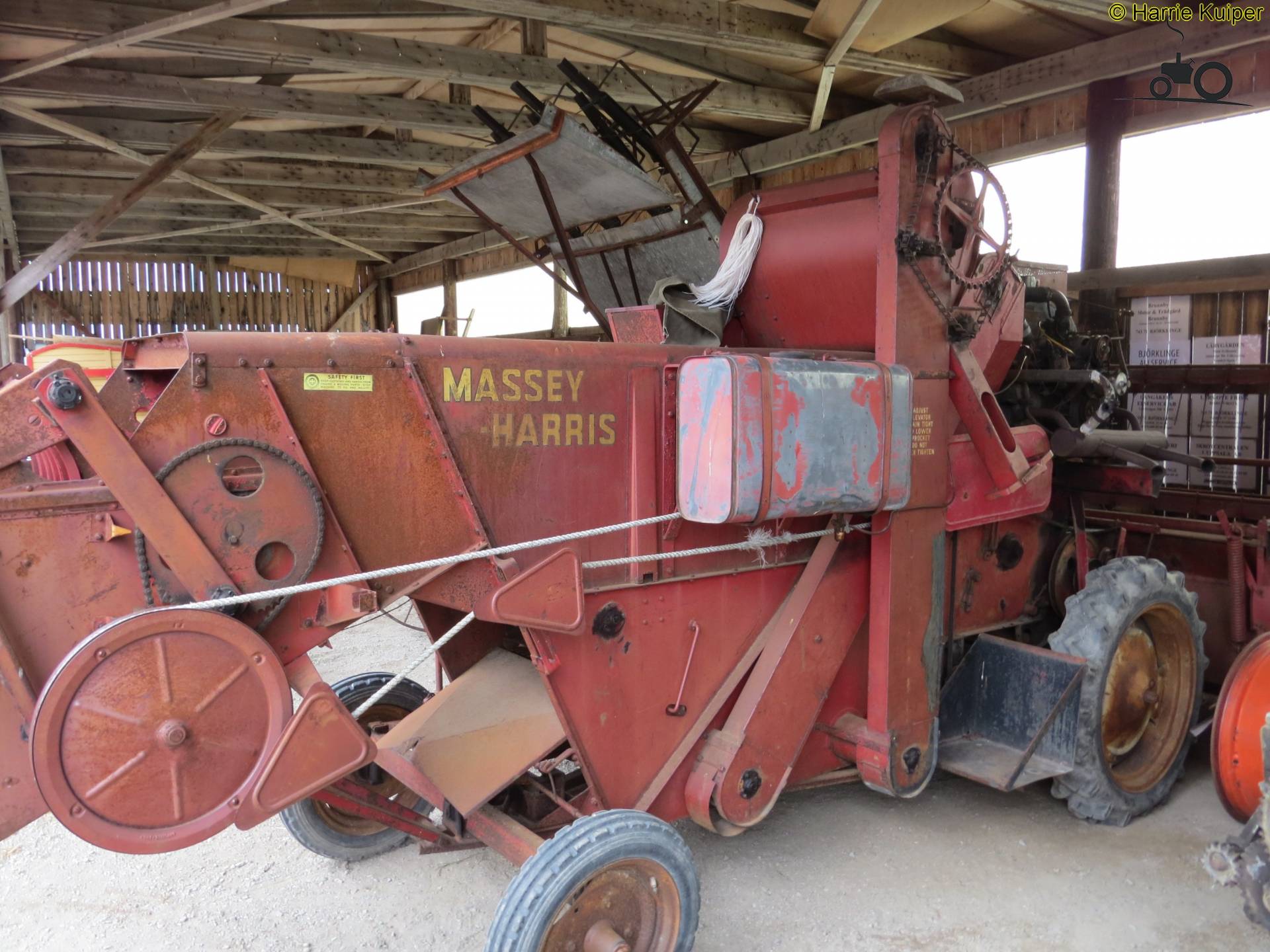 Foto Massey Harris Combine 1218936 9291