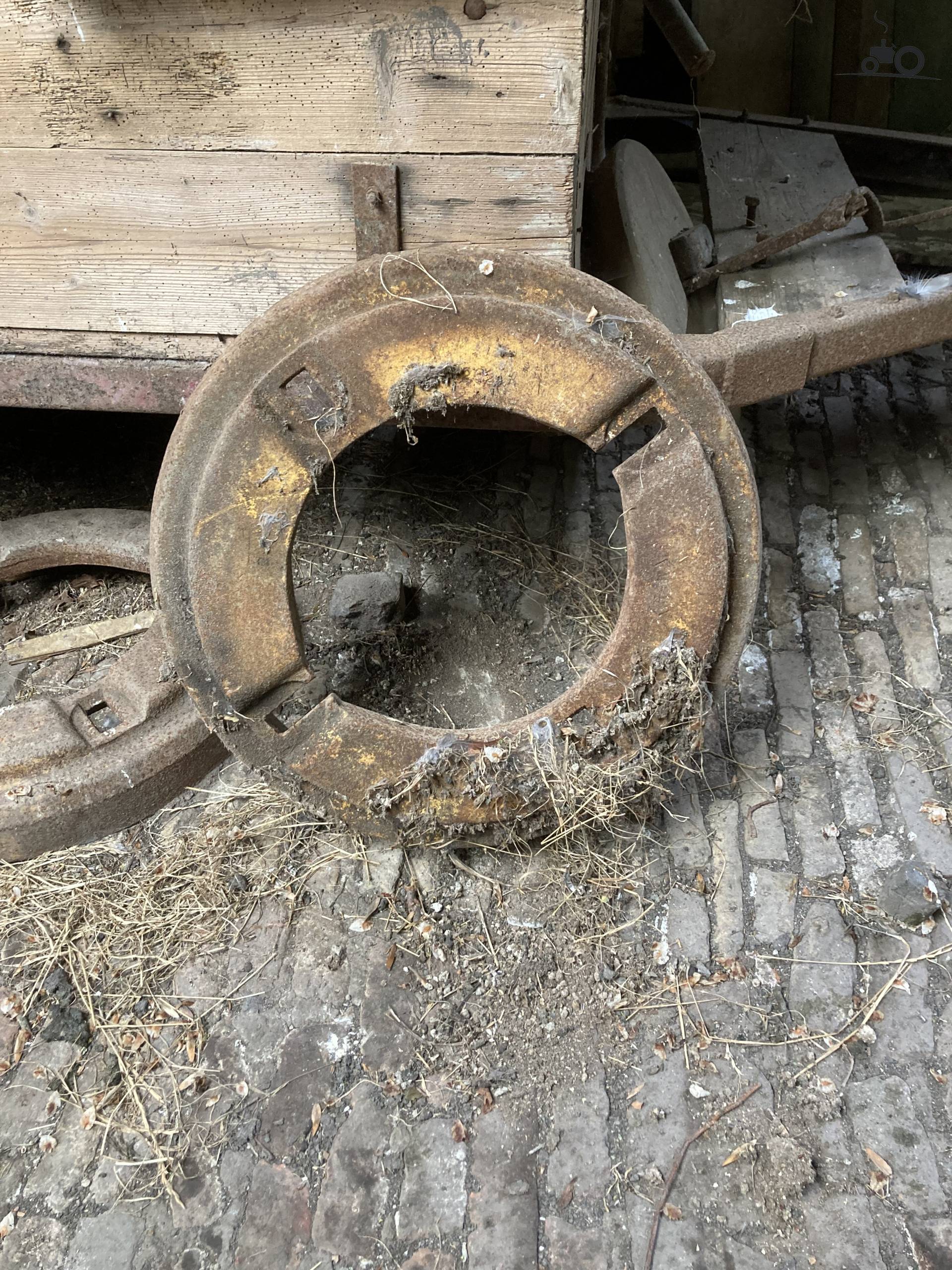 Massey Harris - TractorFan