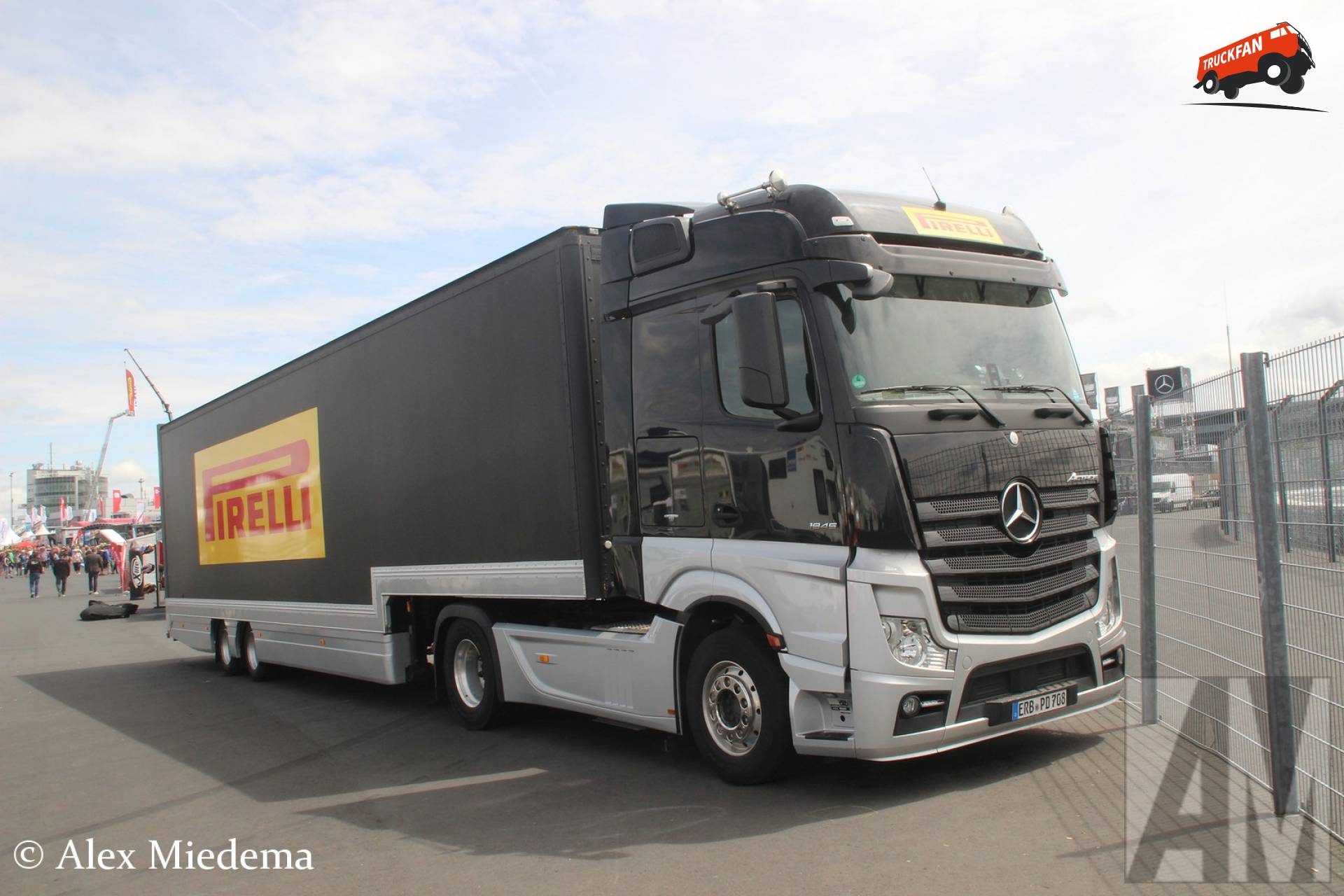 Mercedes-Benz Actros MP4