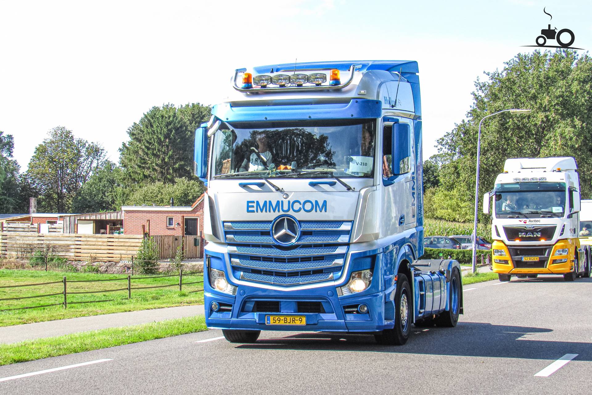 Foto Mercedes-Benz Actros MP4 van Emmucom B.V.