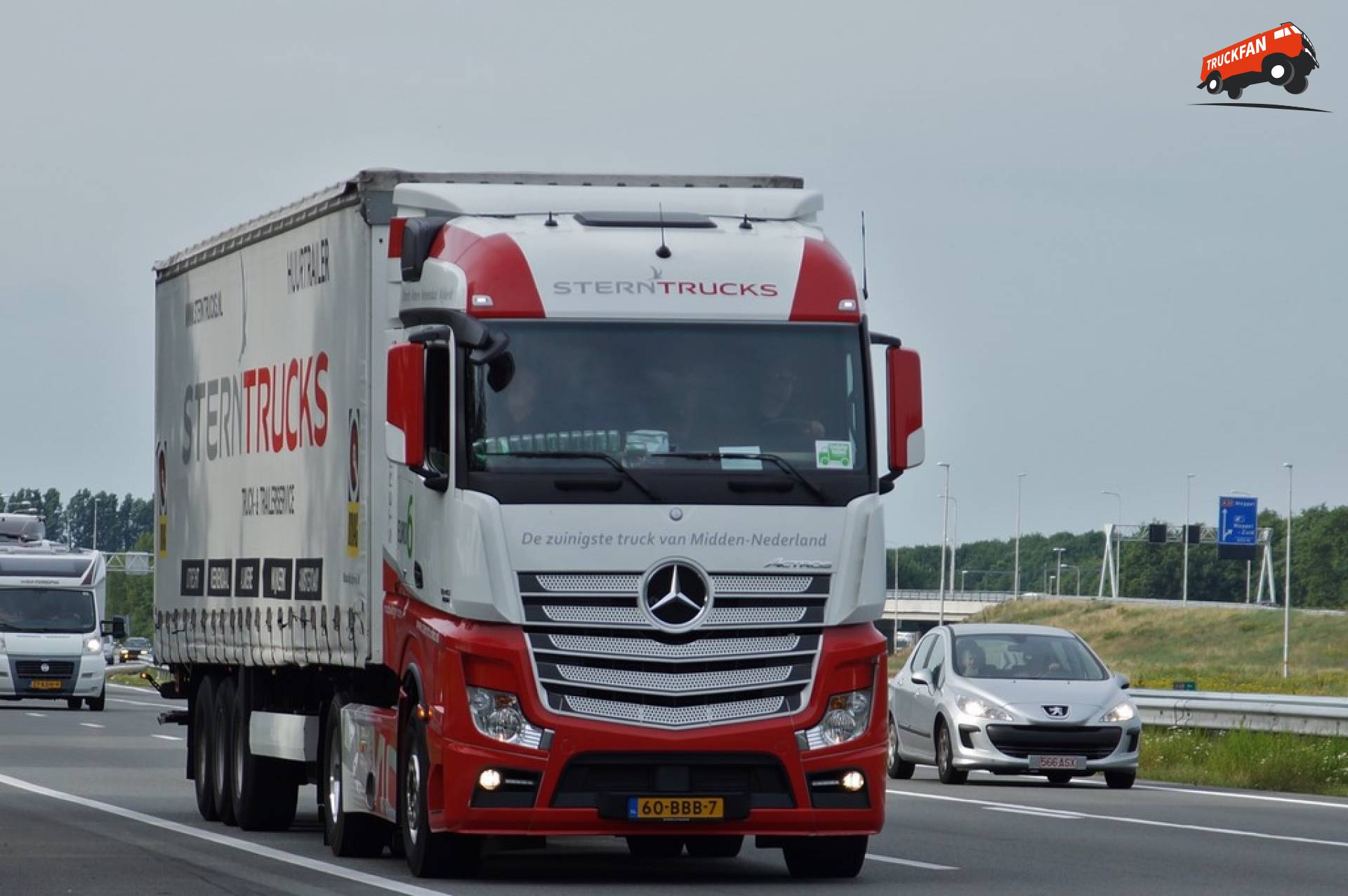 Foto Mercedes-Benz Actros MP4 #1020334