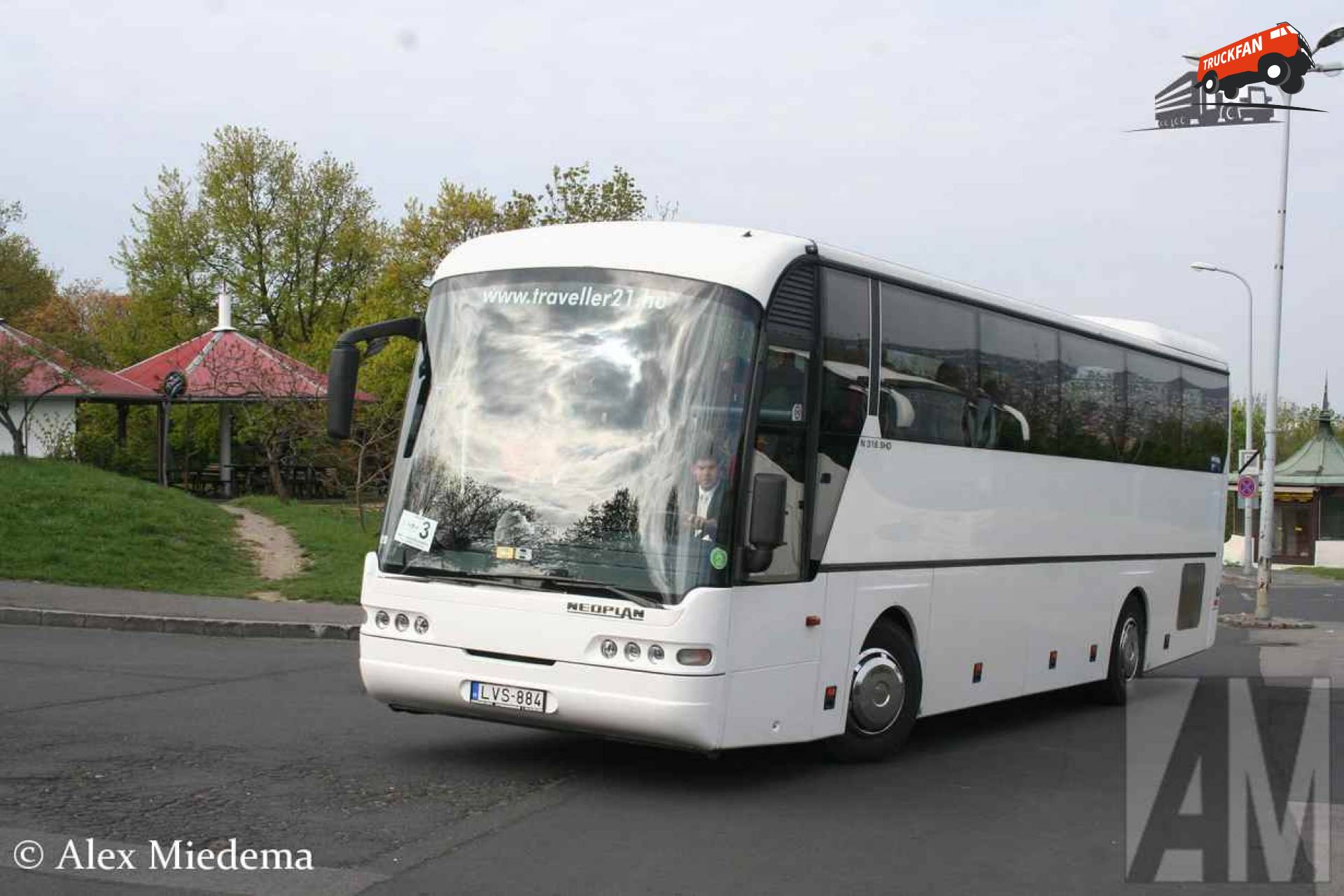 Neoplan N316SHD Fanclub - Technische Daten, Fotos, Bewertungen & Forum