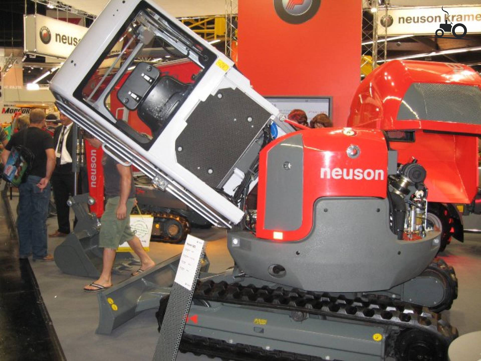 Neuson 3802 Fanclub - Specificaties, Foto's, Reviews & Forum