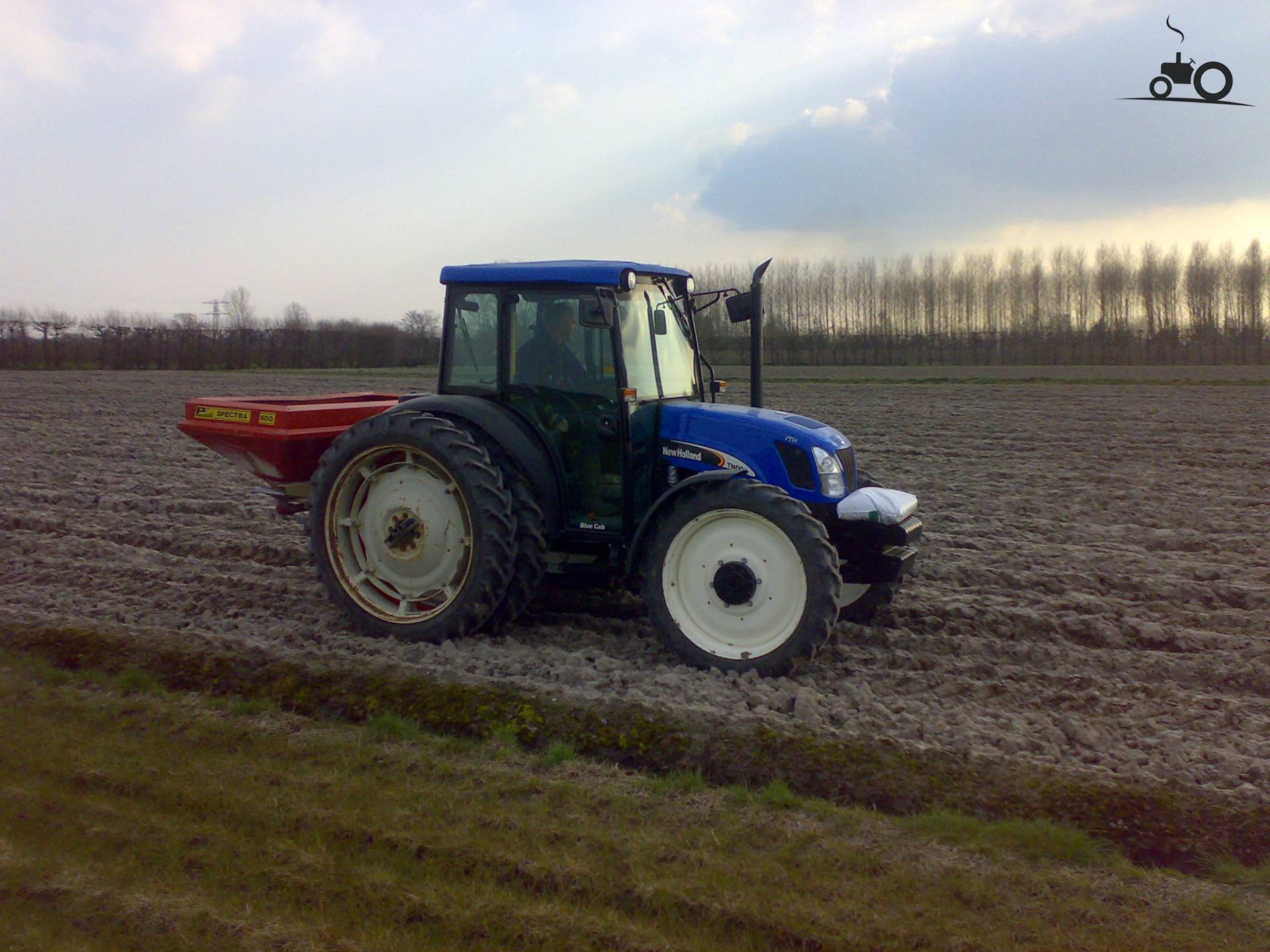 New Holland TND 70 A Fan Club - Specs, Photos, Reviews & Forum