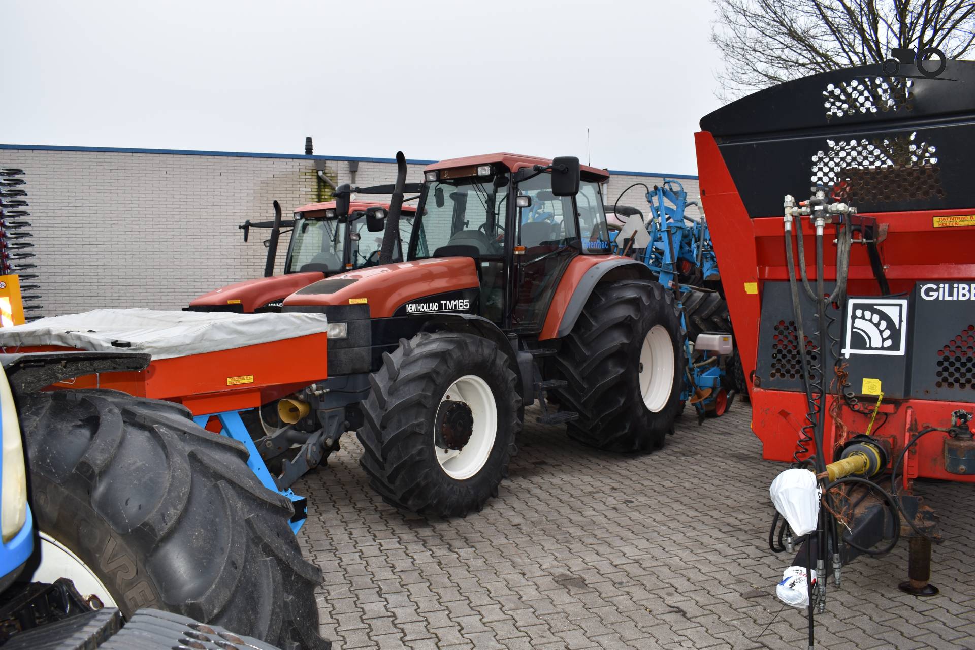 Foto New Holland TM 165 #1274552