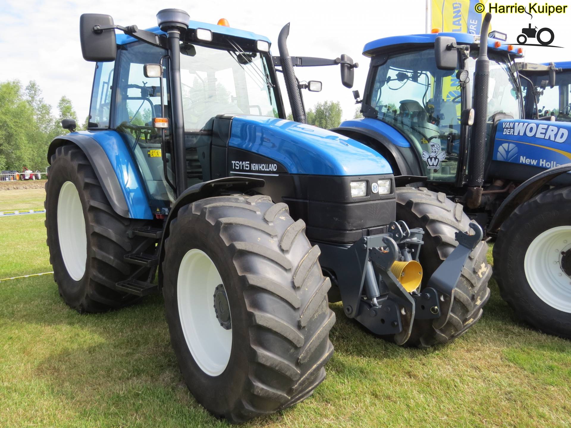 Foto New Holland TS 115 #1304666