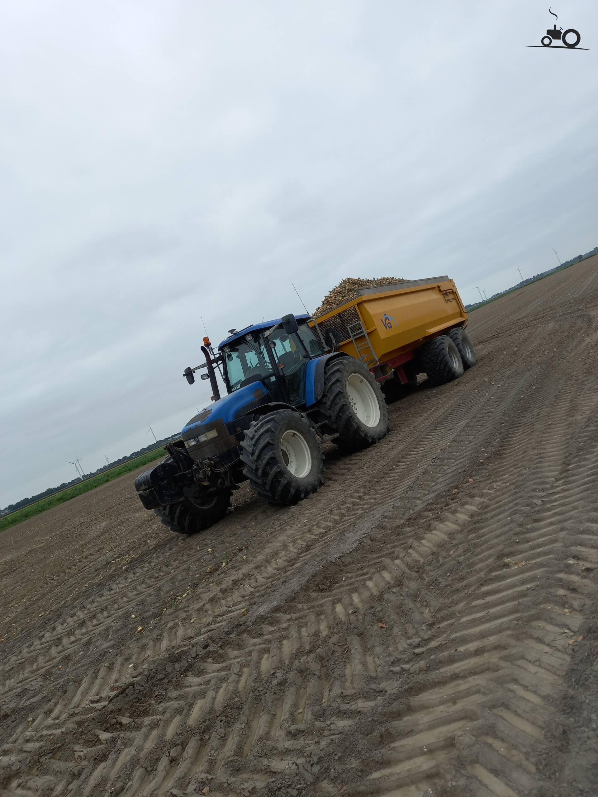 Foto New Holland TM 120 #1454714