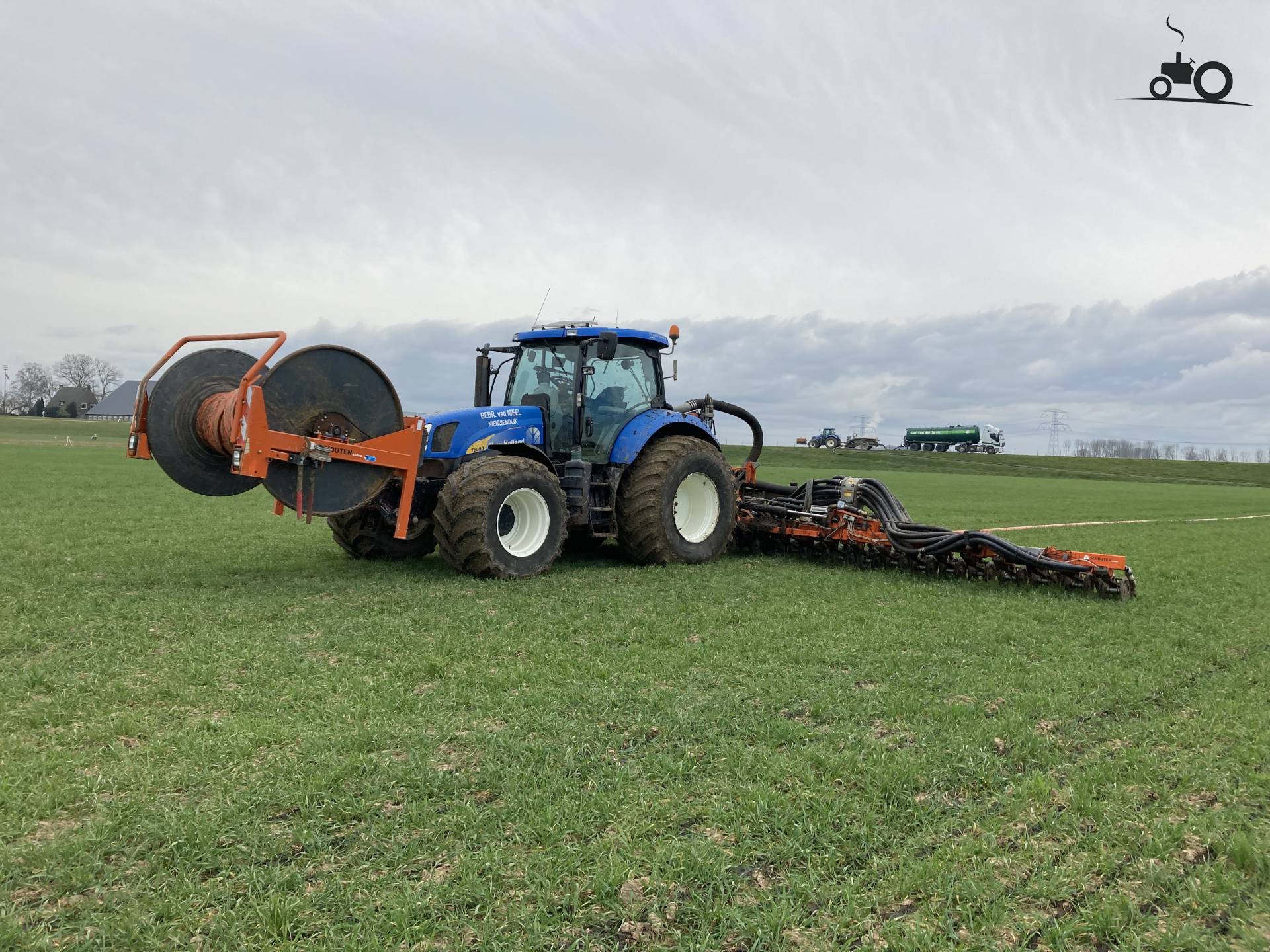 Foto New Holland T Van Boom Agriservices