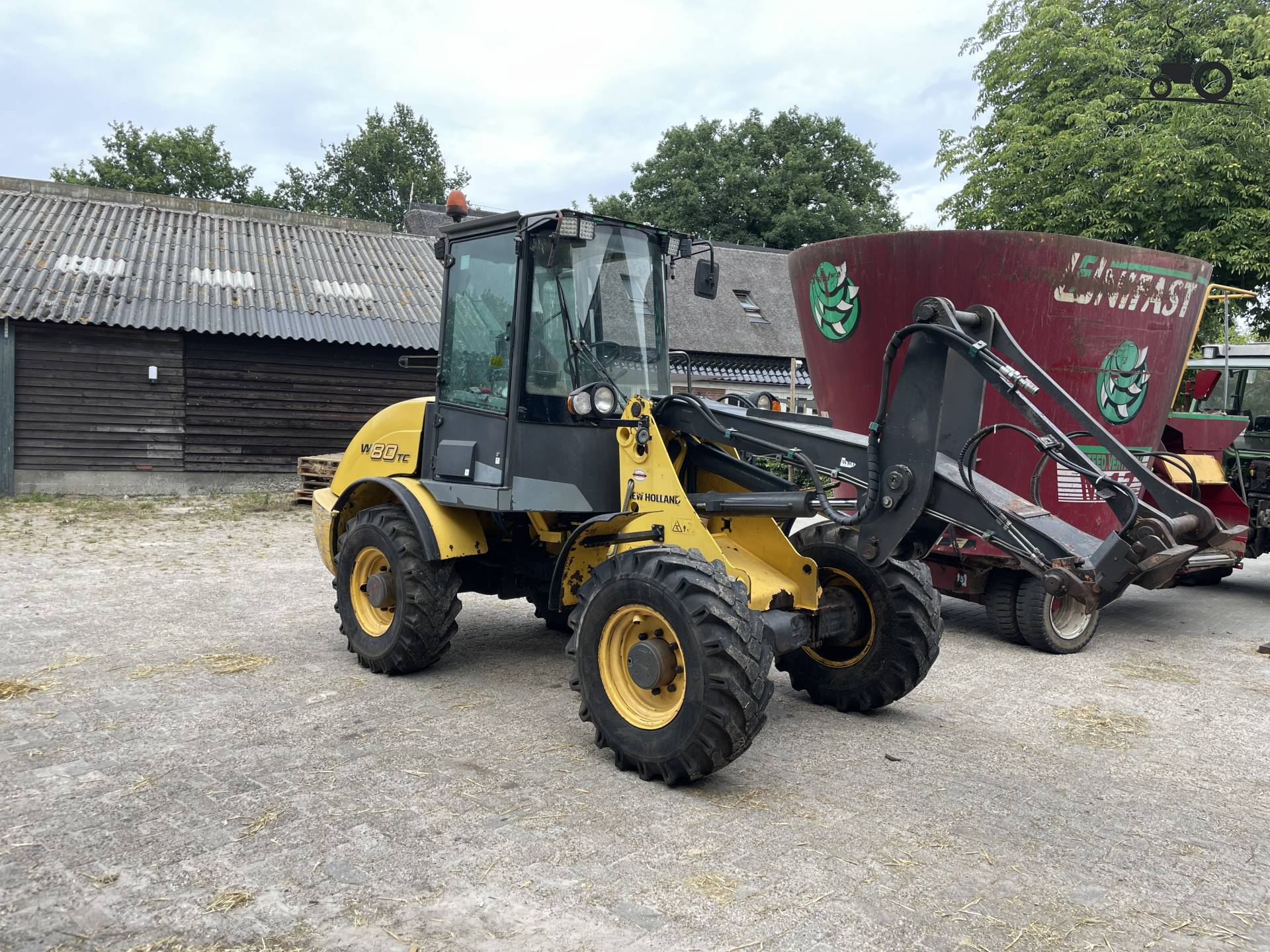 Foto New Holland W 80 TC #1484000