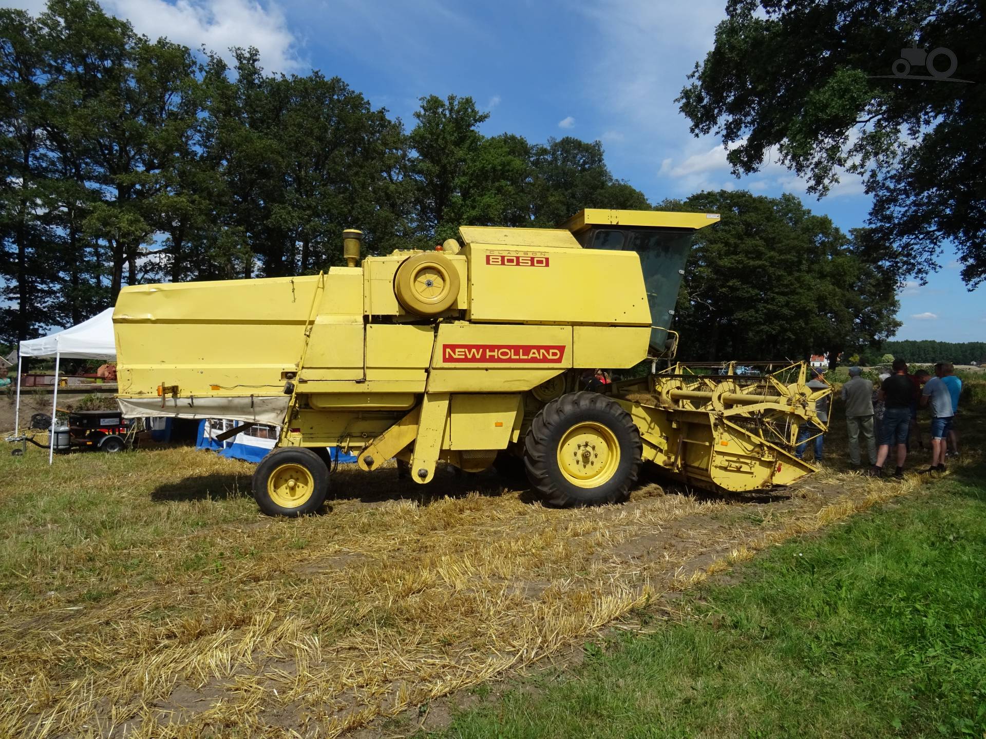 New Holland Clayson 8050 Fanclub - Specificaties, Foto's, Reviews & Forum