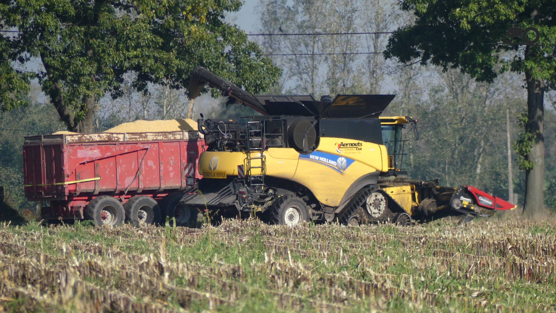 Maïshakselaars New Holland CR 10 90