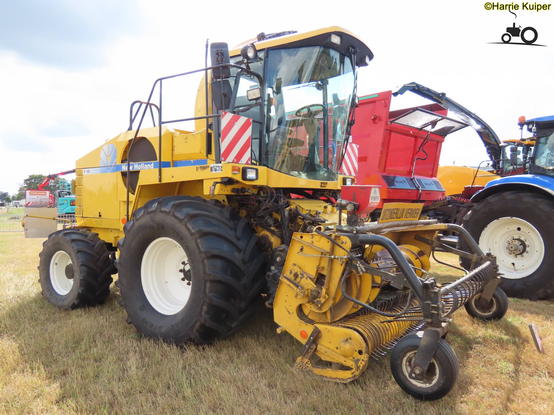 Foto New Holland FX 60 #1492400
