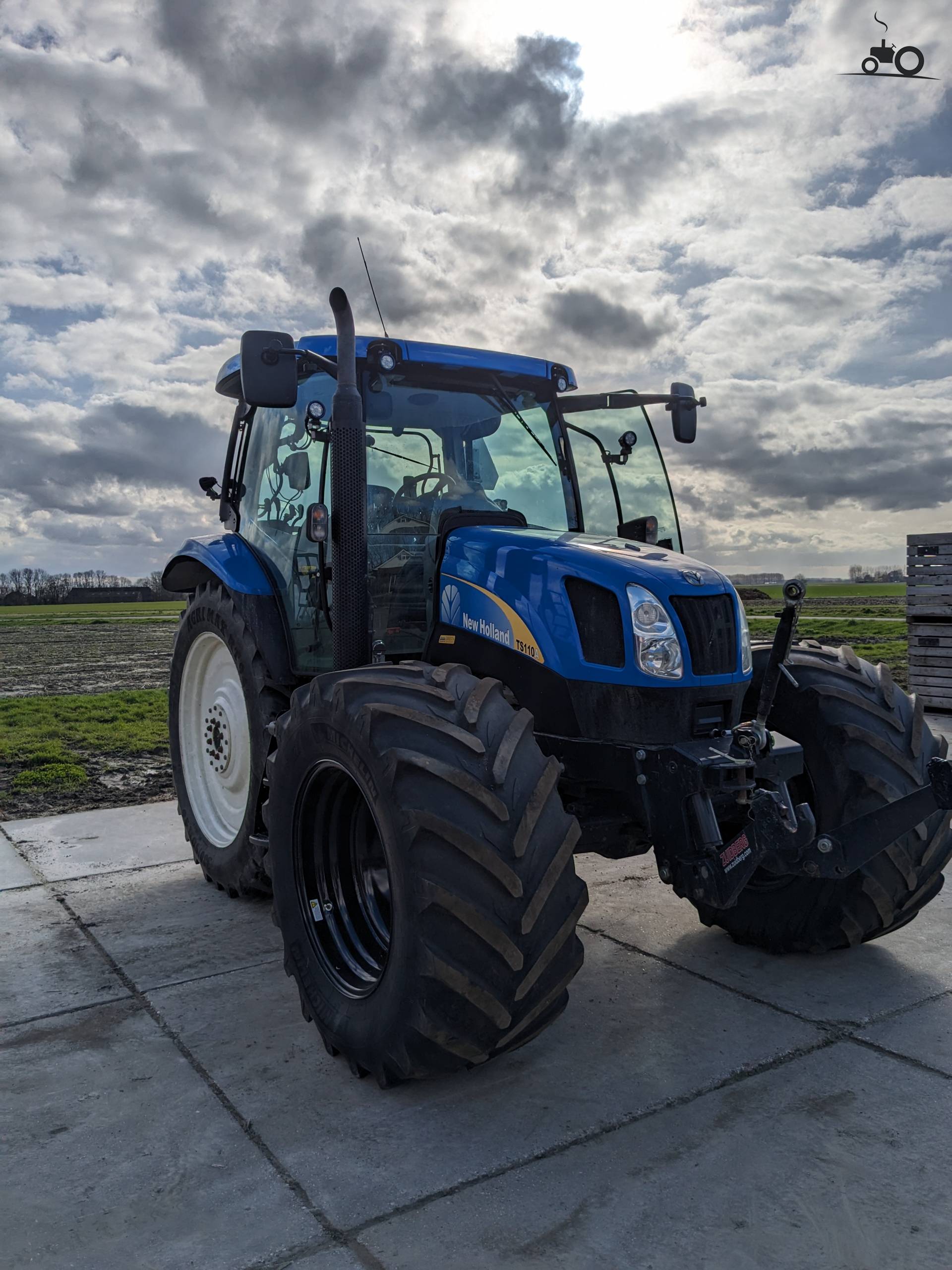 New Holland TS 110 A
