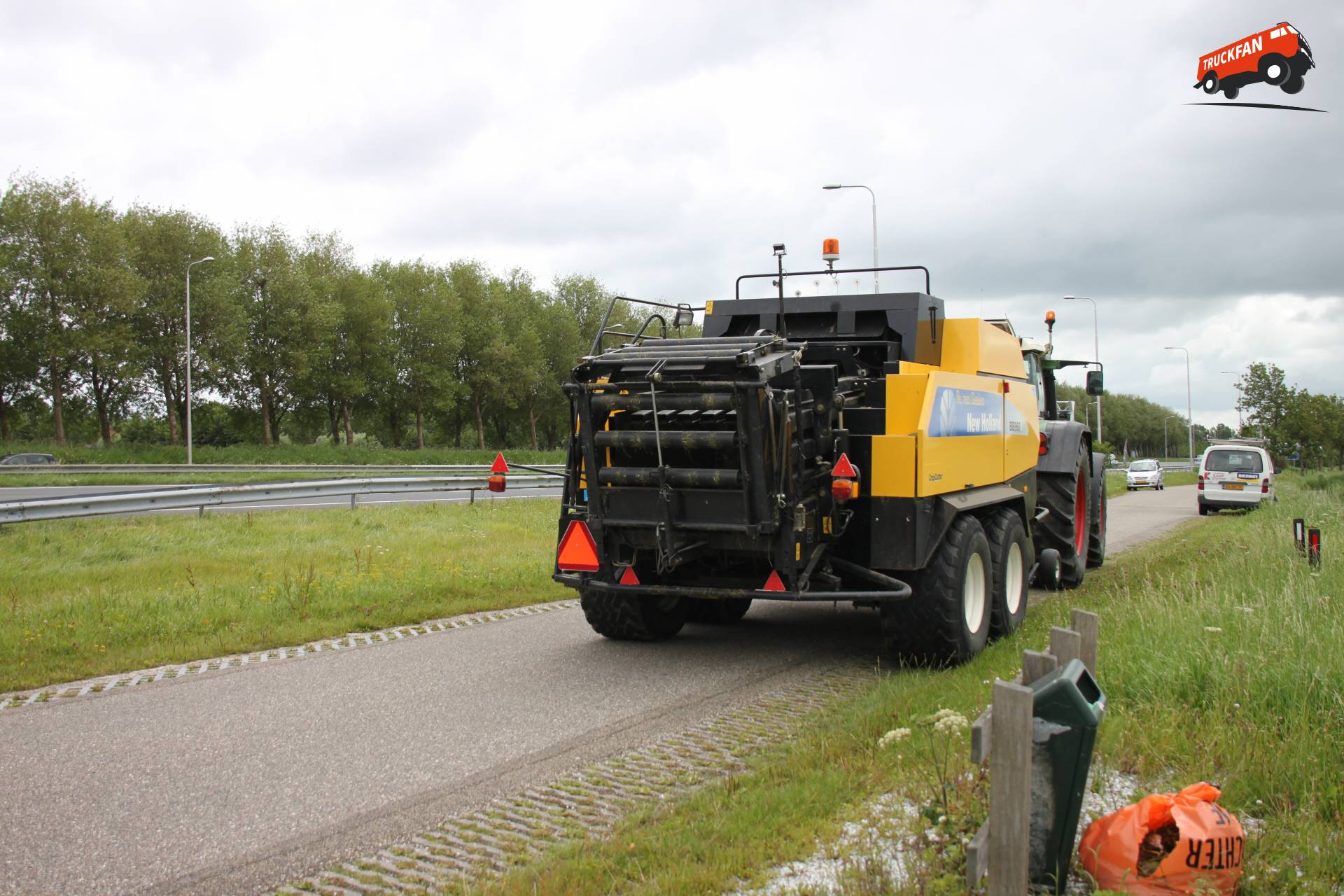 New Holland BB 960 Fanclub - Specificaties, Foto's, Reviews & Forum