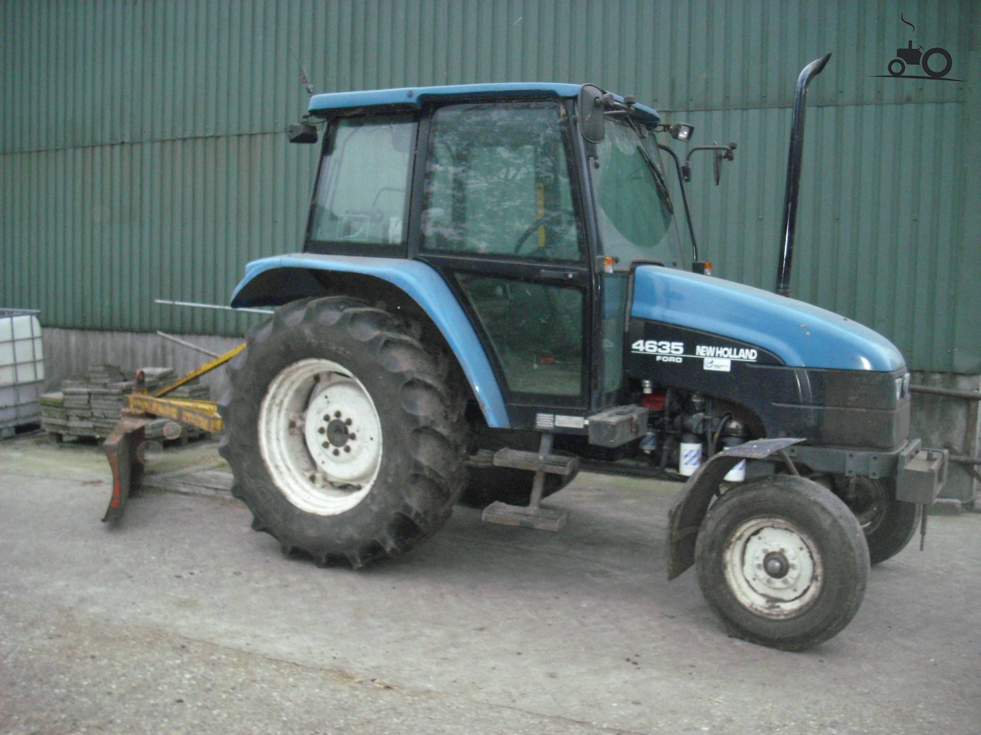 New Holland 4635 - Laatste Updates, Foto's & Video's - Pagina 1