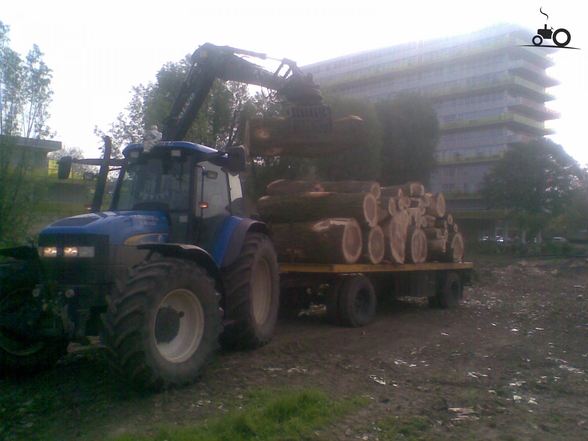 Foto New Holland TM 155 #238692