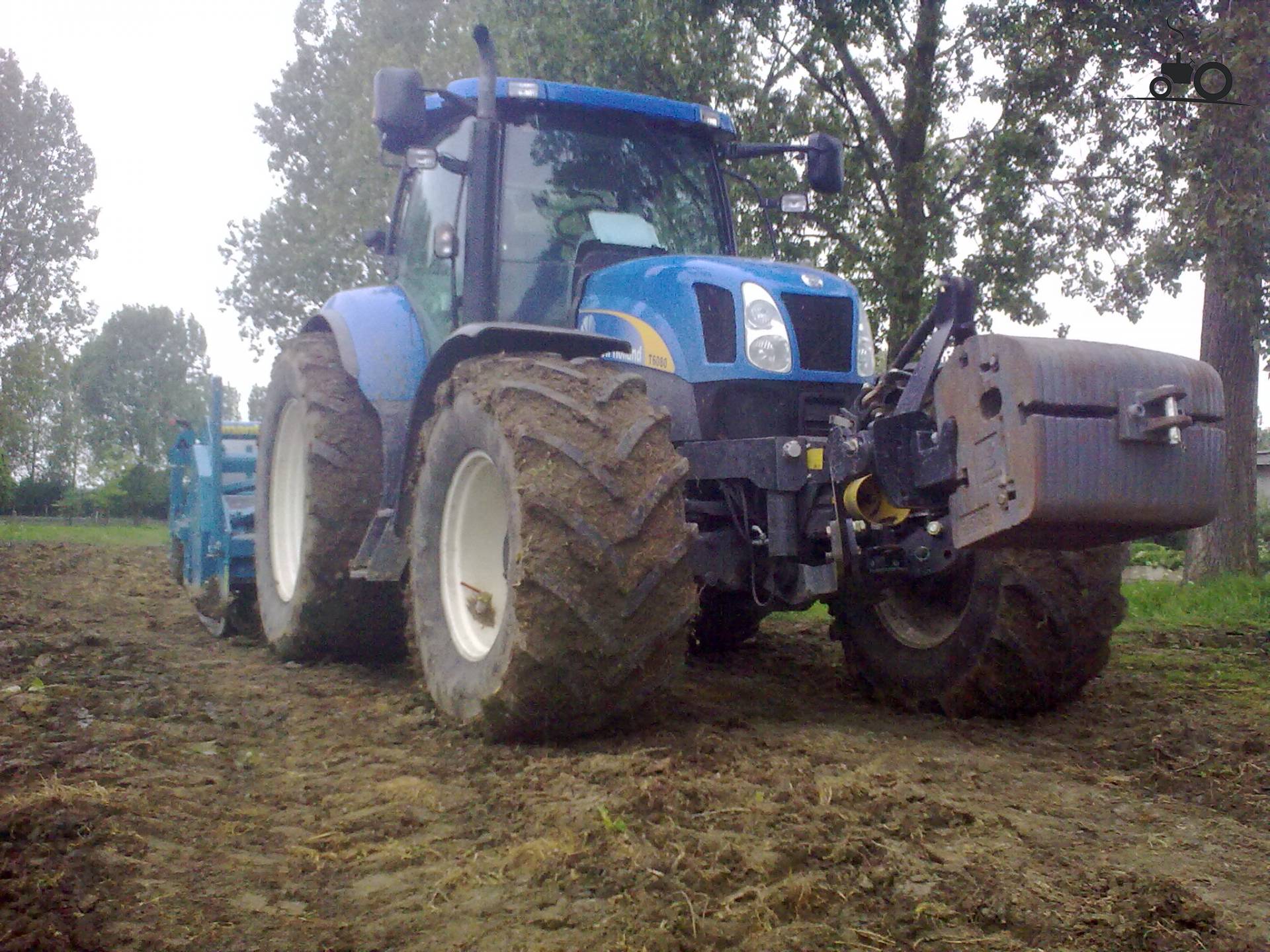 Foto New Holland T