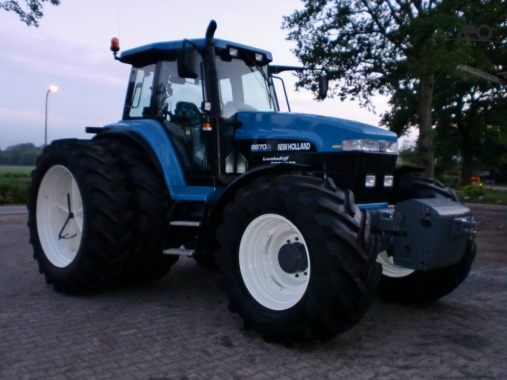 New Holland 8870A 2002 : New Holland 8870A: Specs, Engine, Transmission ...