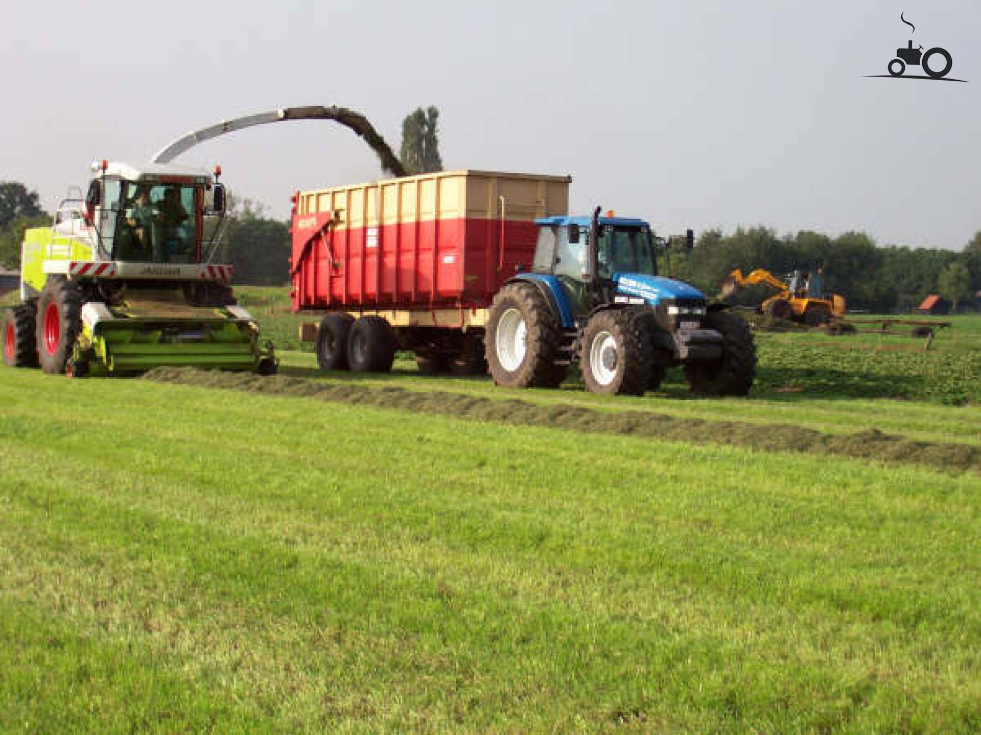 Foto New Holland TM 155 #37471