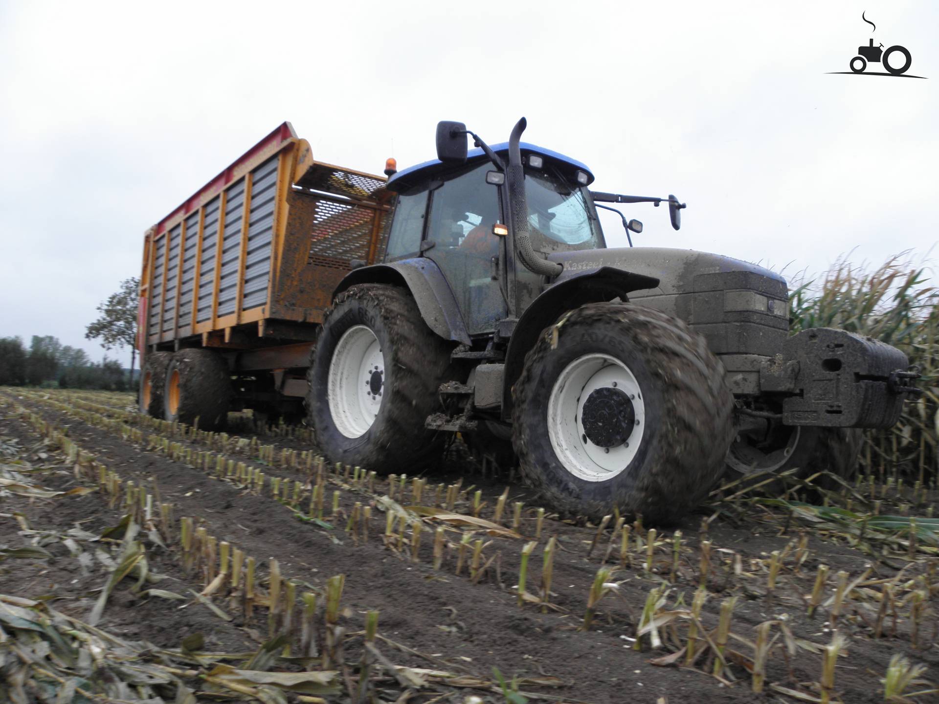 Foto New Holland TM 155 van Kasteel-meeuwen