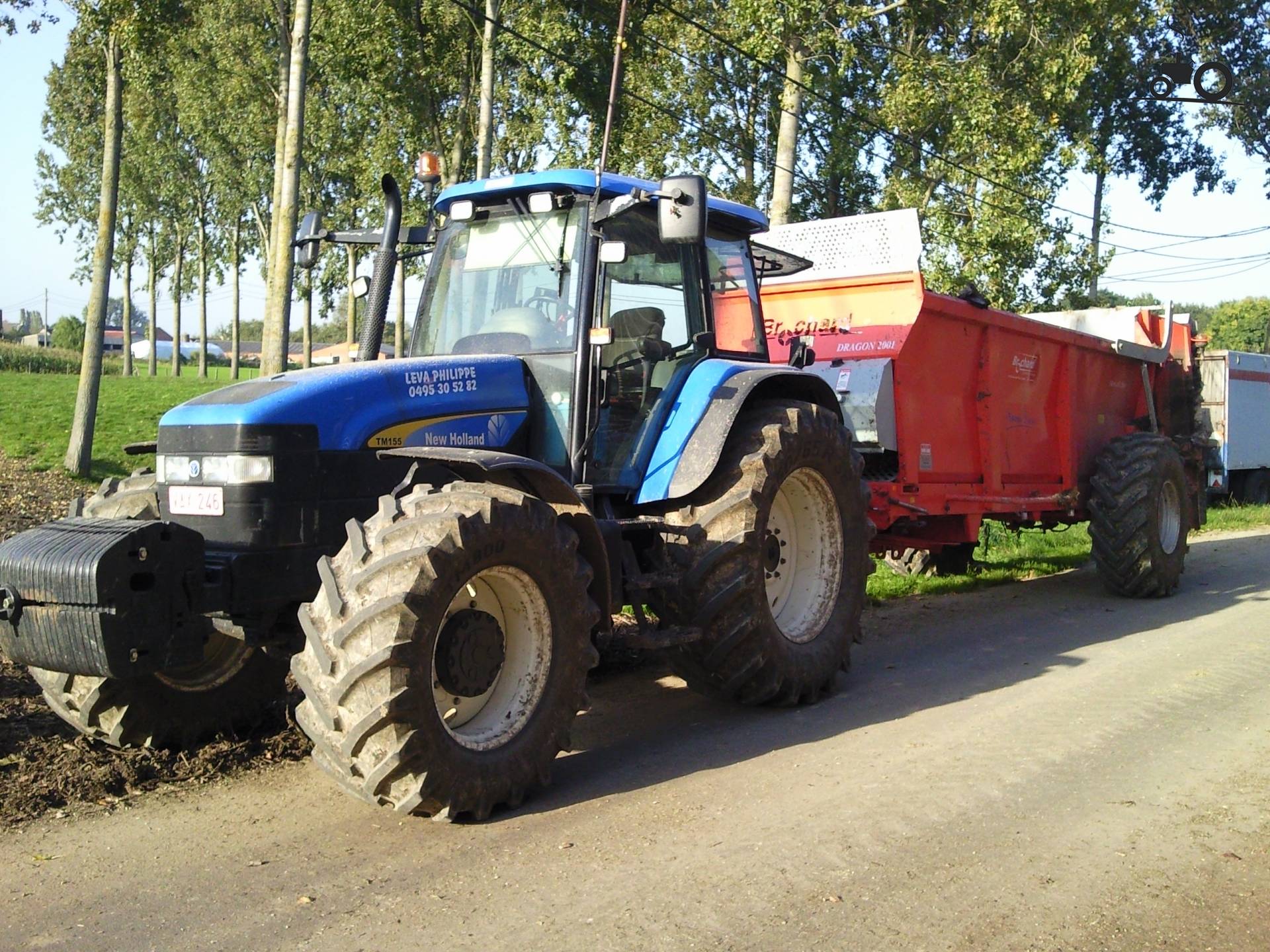 Foto New Holland TM 155 #411175