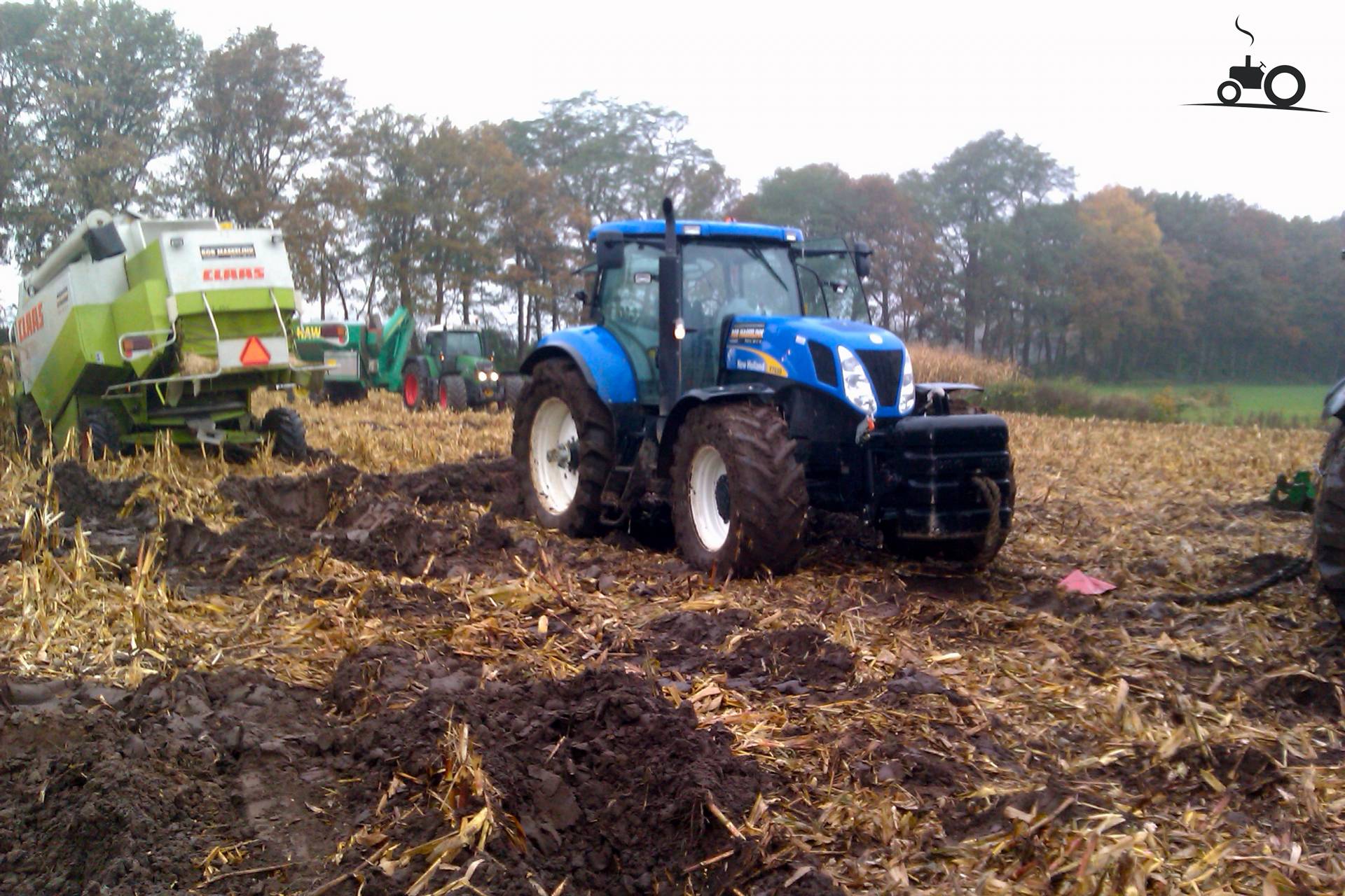 New Holland T 7030