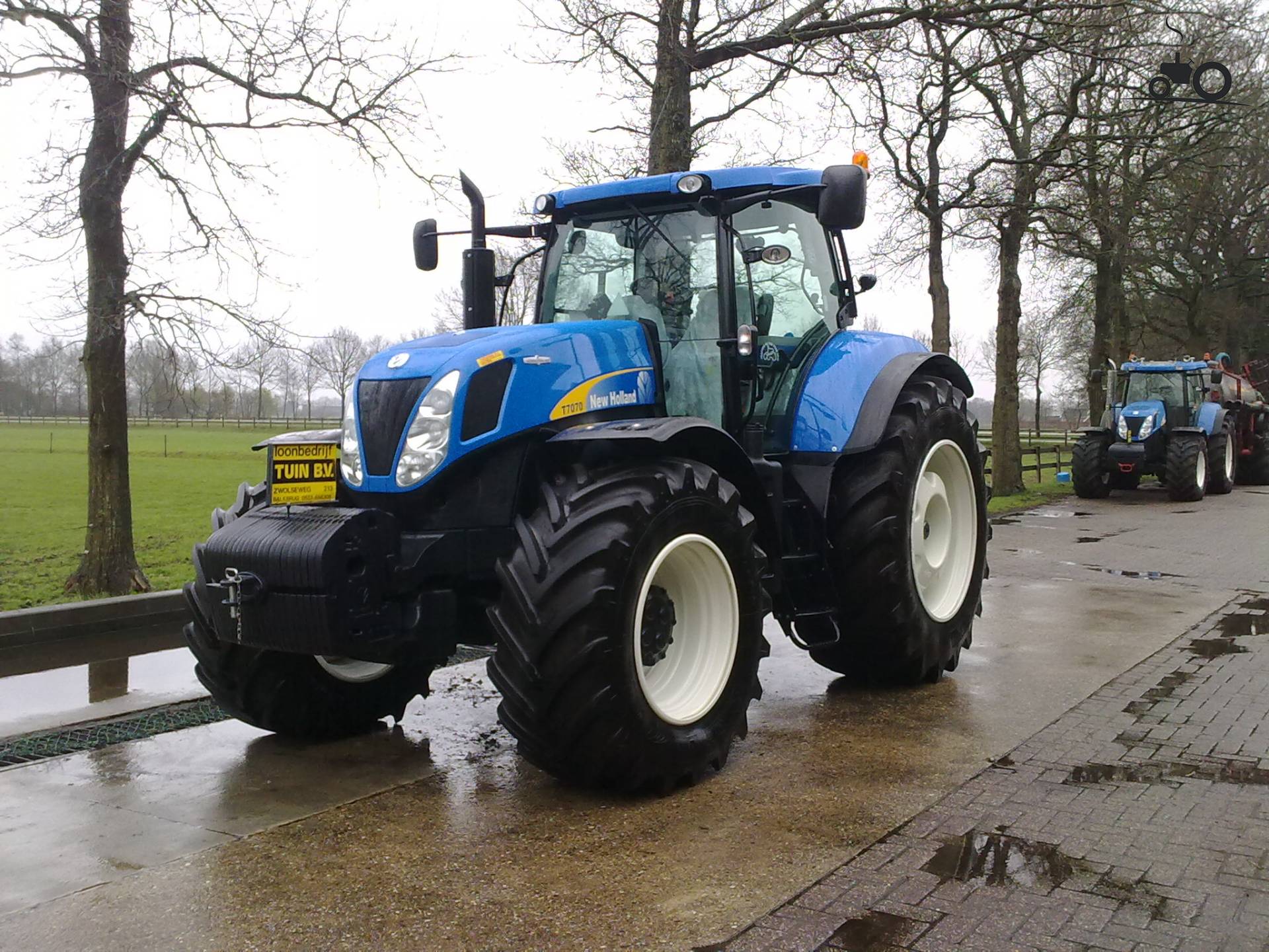 Foto New Holland T 7070 468146