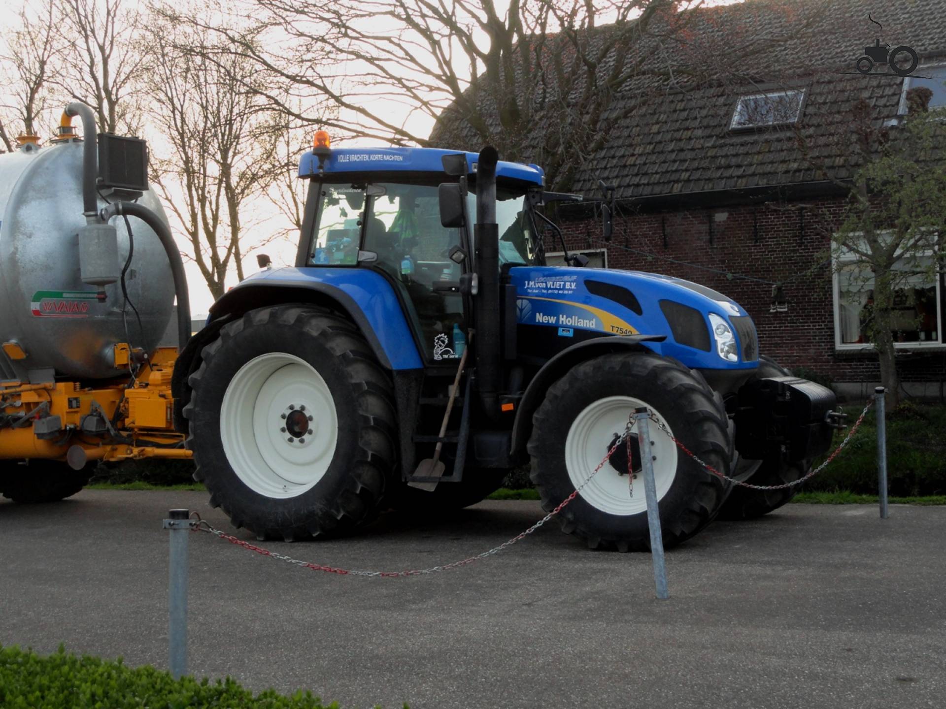 New Holland T 7540