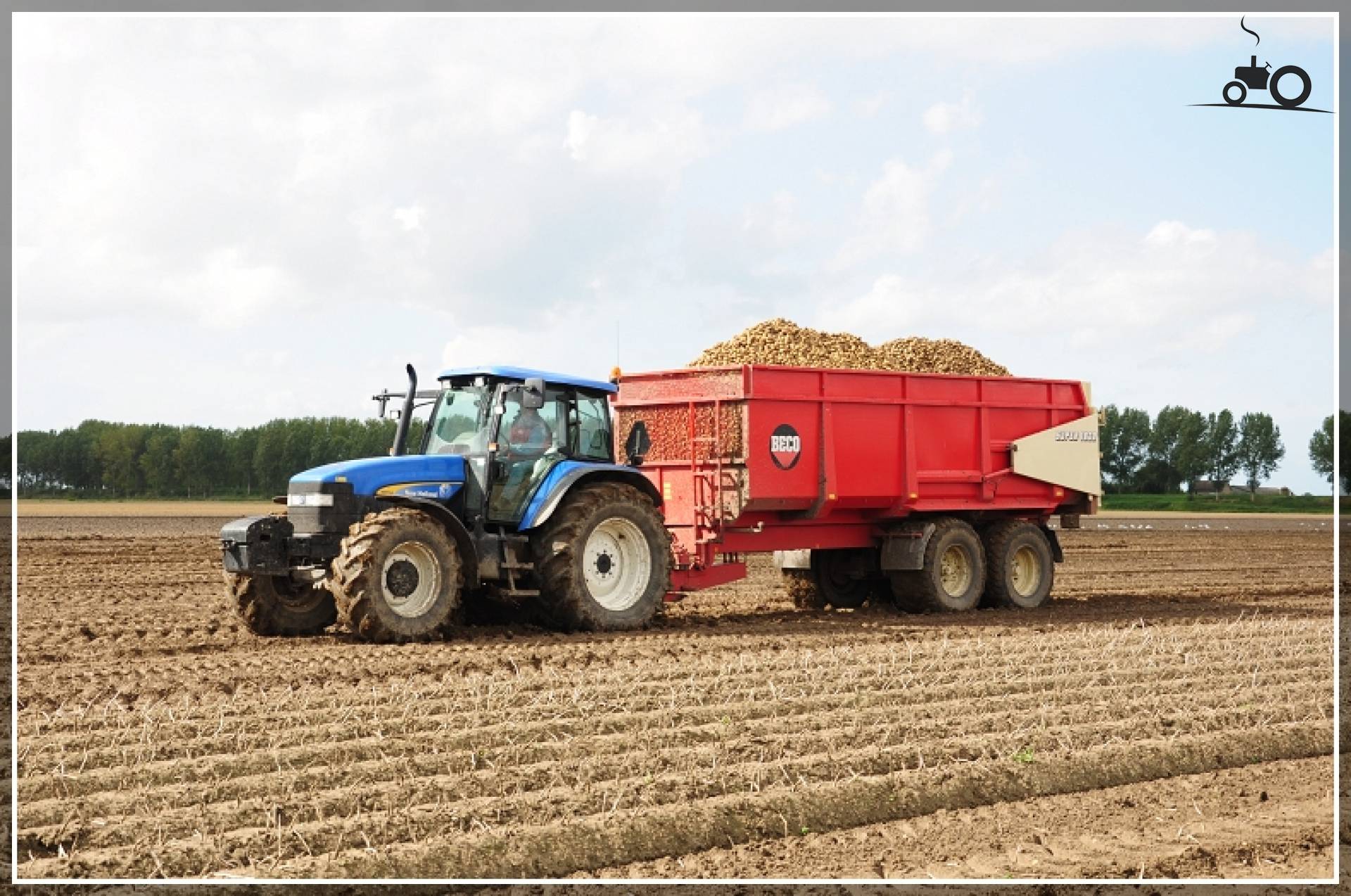 Foto New Holland TM 155 #537152