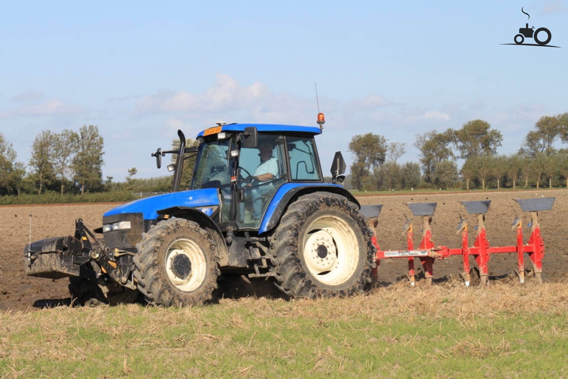 Foto New Holland TM 155 #540073