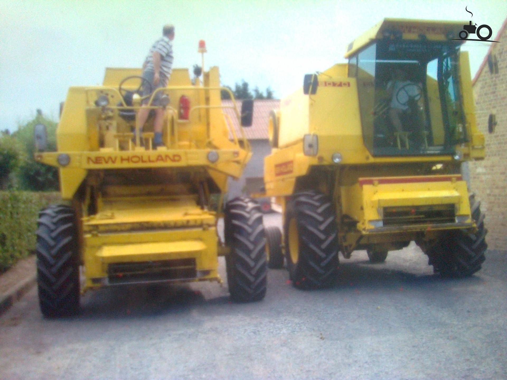 Foto New Holland Clayson 8070 #579198