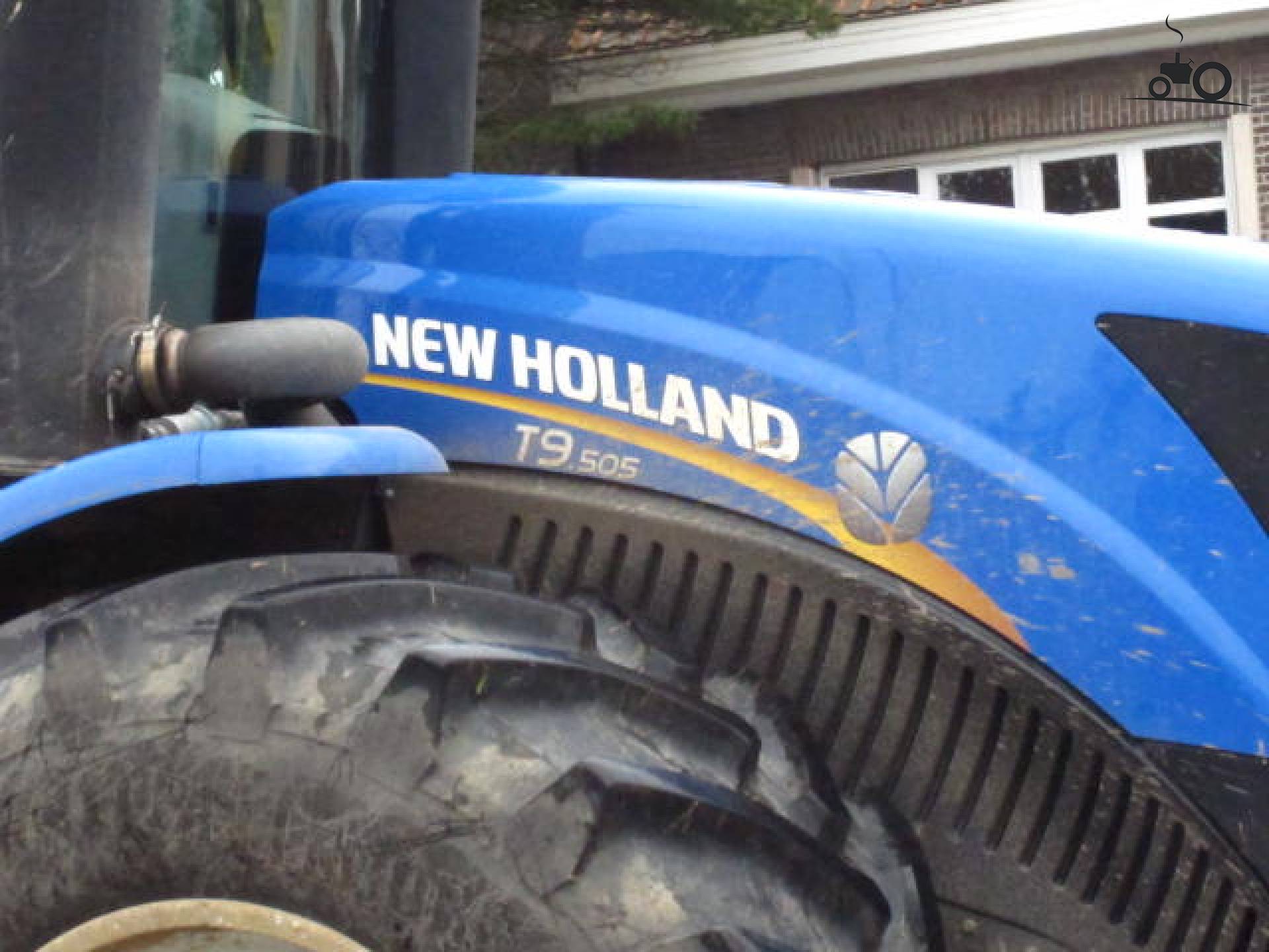 New Holland T 9.505