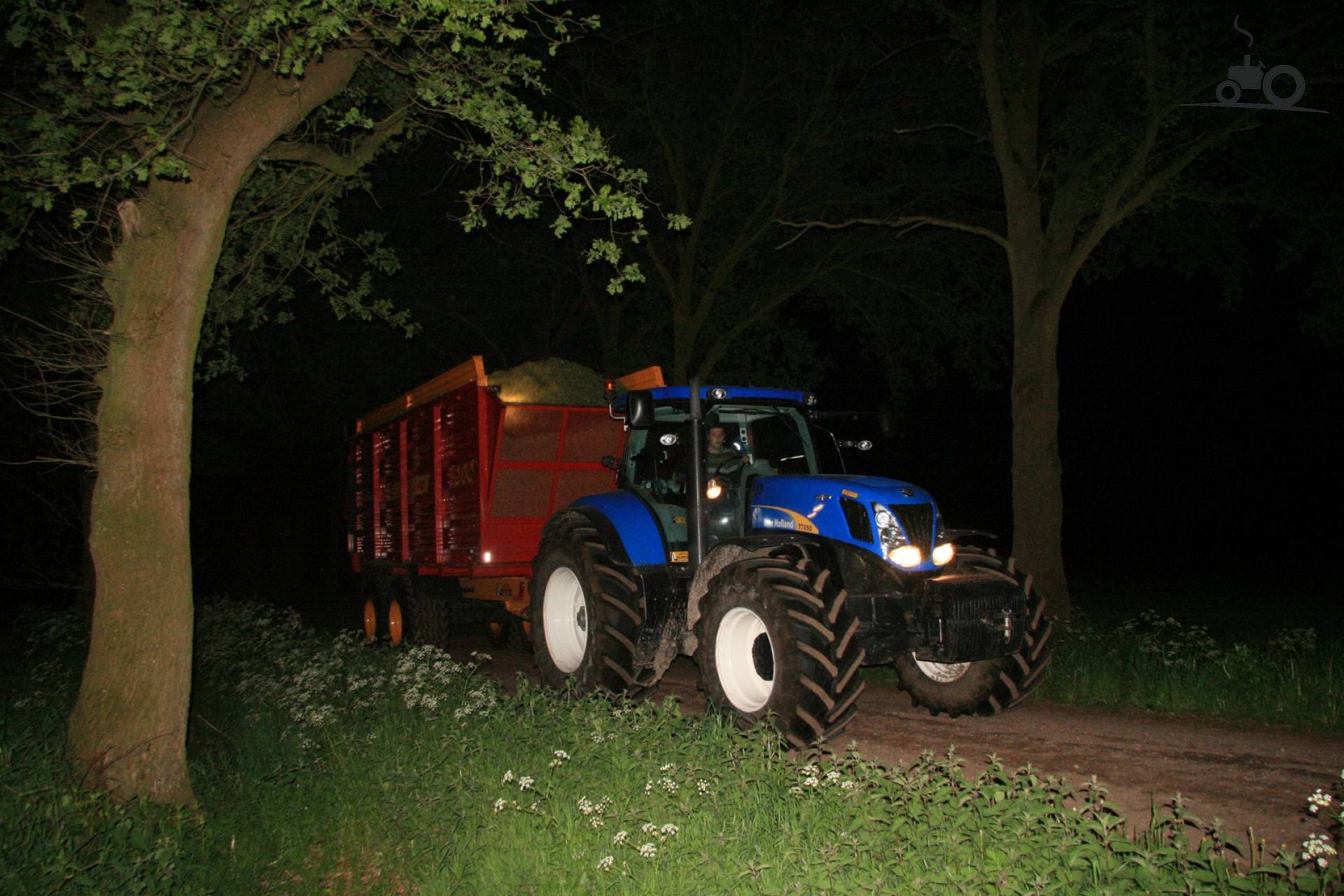 New Holland T 7060