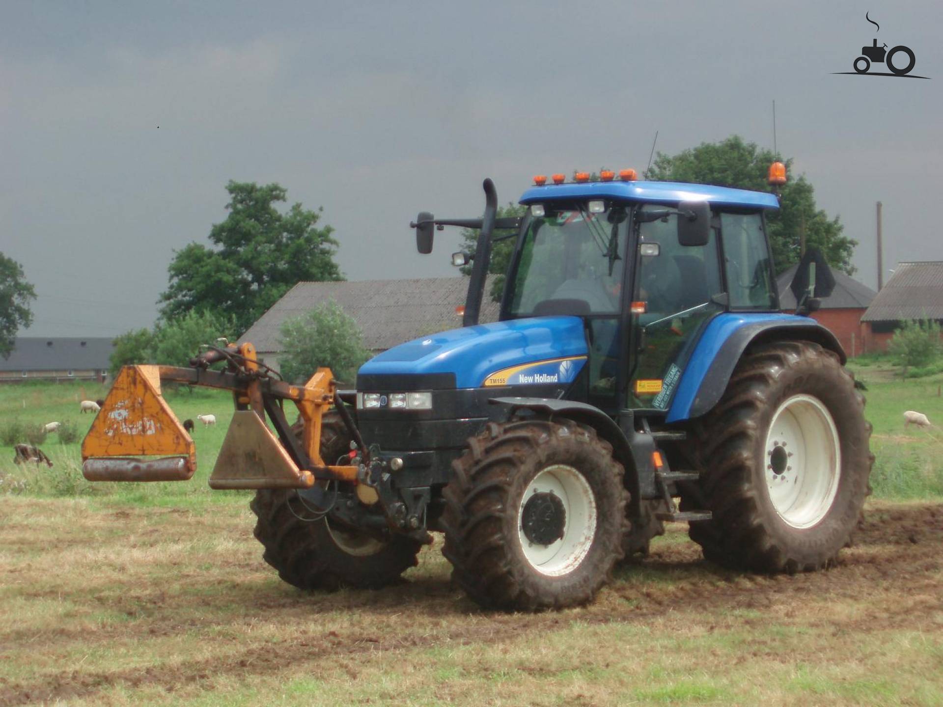 Foto New Holland TM 155 #71879