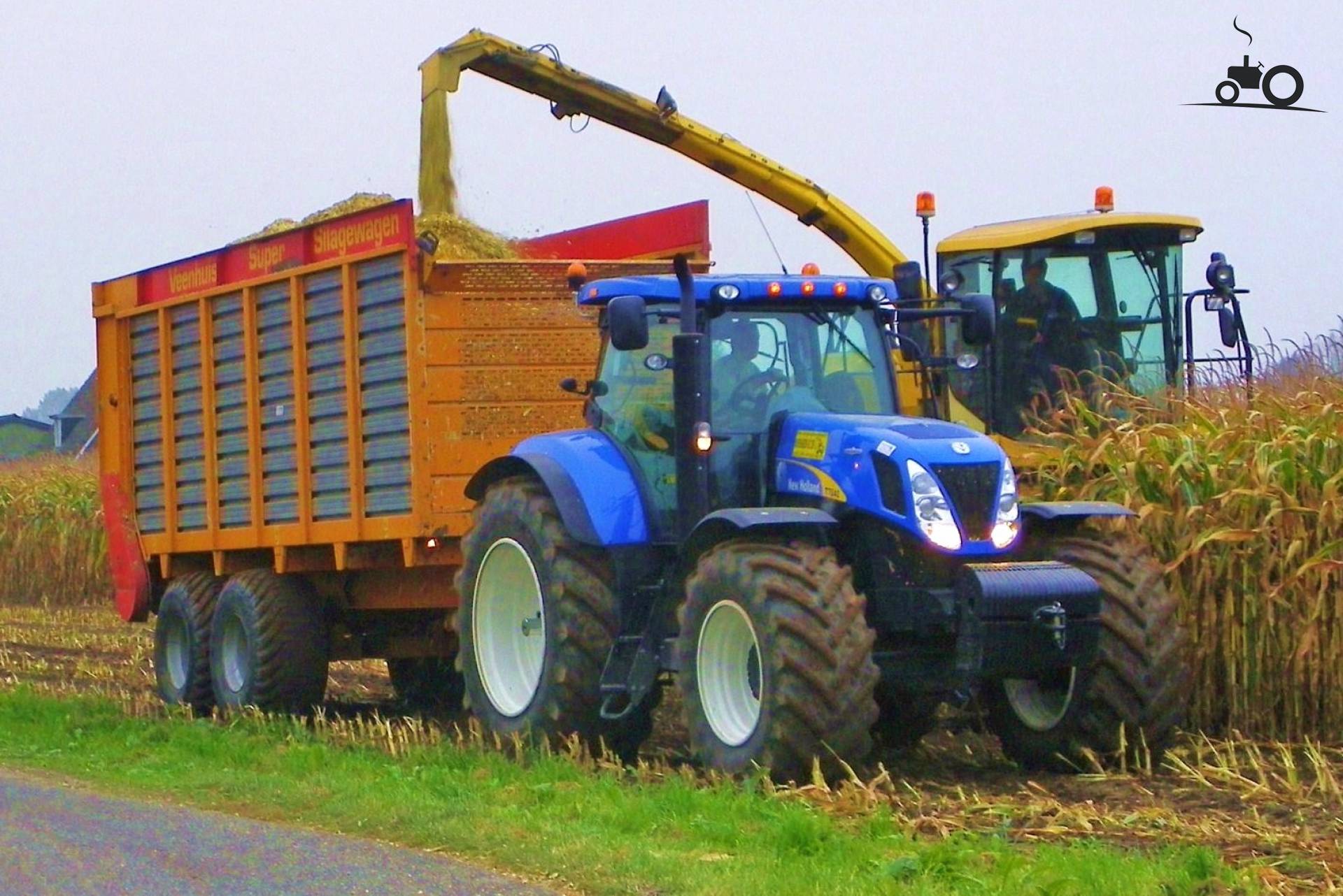 New Holland T 7040