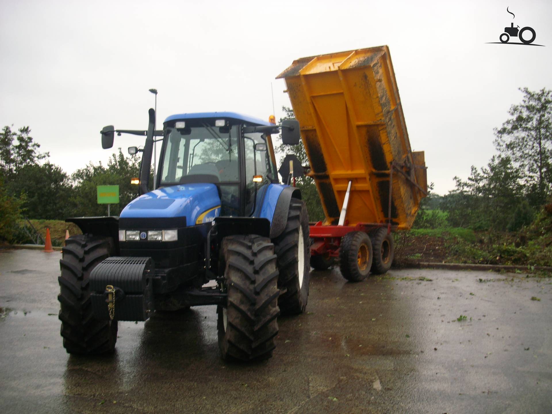 Foto New Holland TM 155 #75576