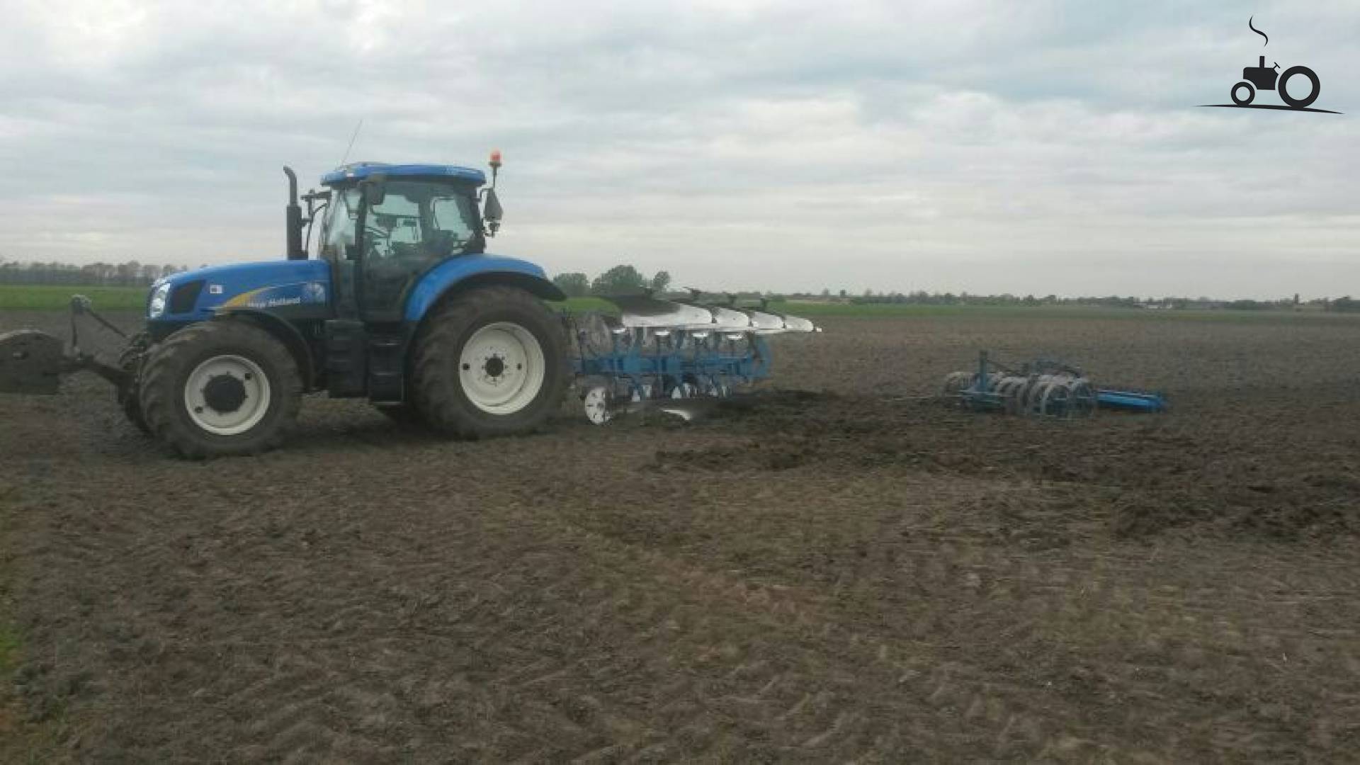 Foto New Holland T Van Vof Gebr Klaver