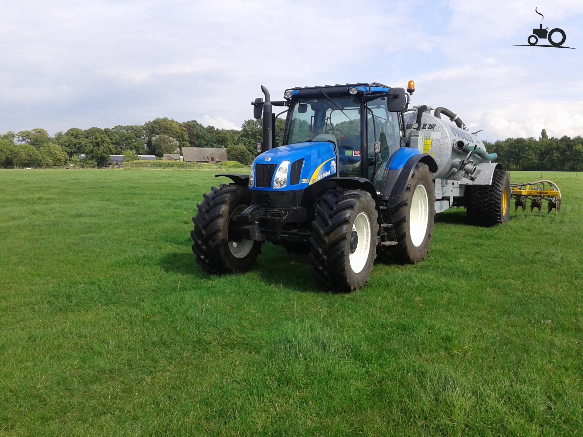 Foto New Holland T 6010 Delta 866356