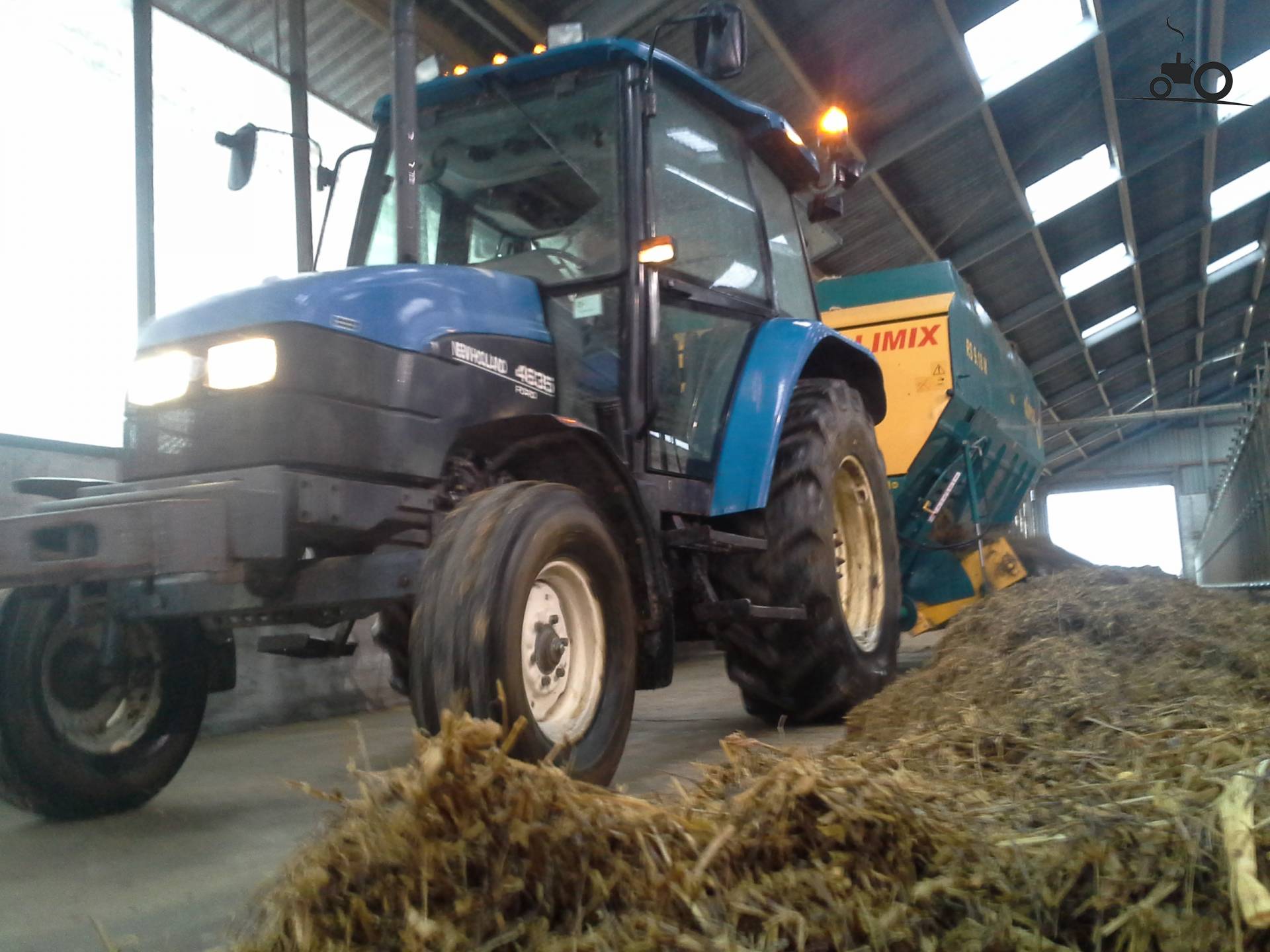 New Holland 4635 - Laatste Updates, Foto's & Video's - Pagina 1