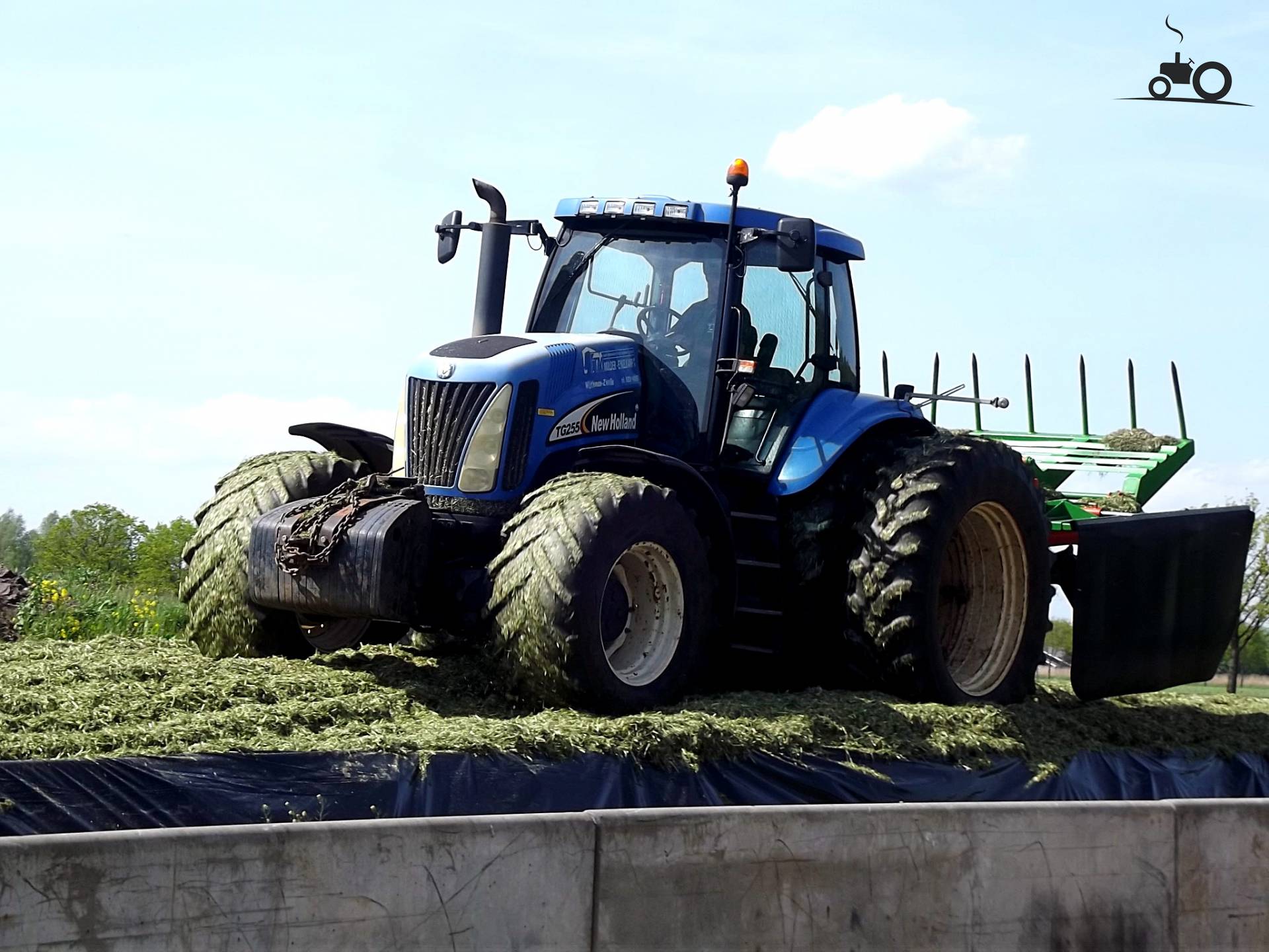 New Holland TG 255 Fanclub - Technische Daten, Fotos, Bewertungen & Forum