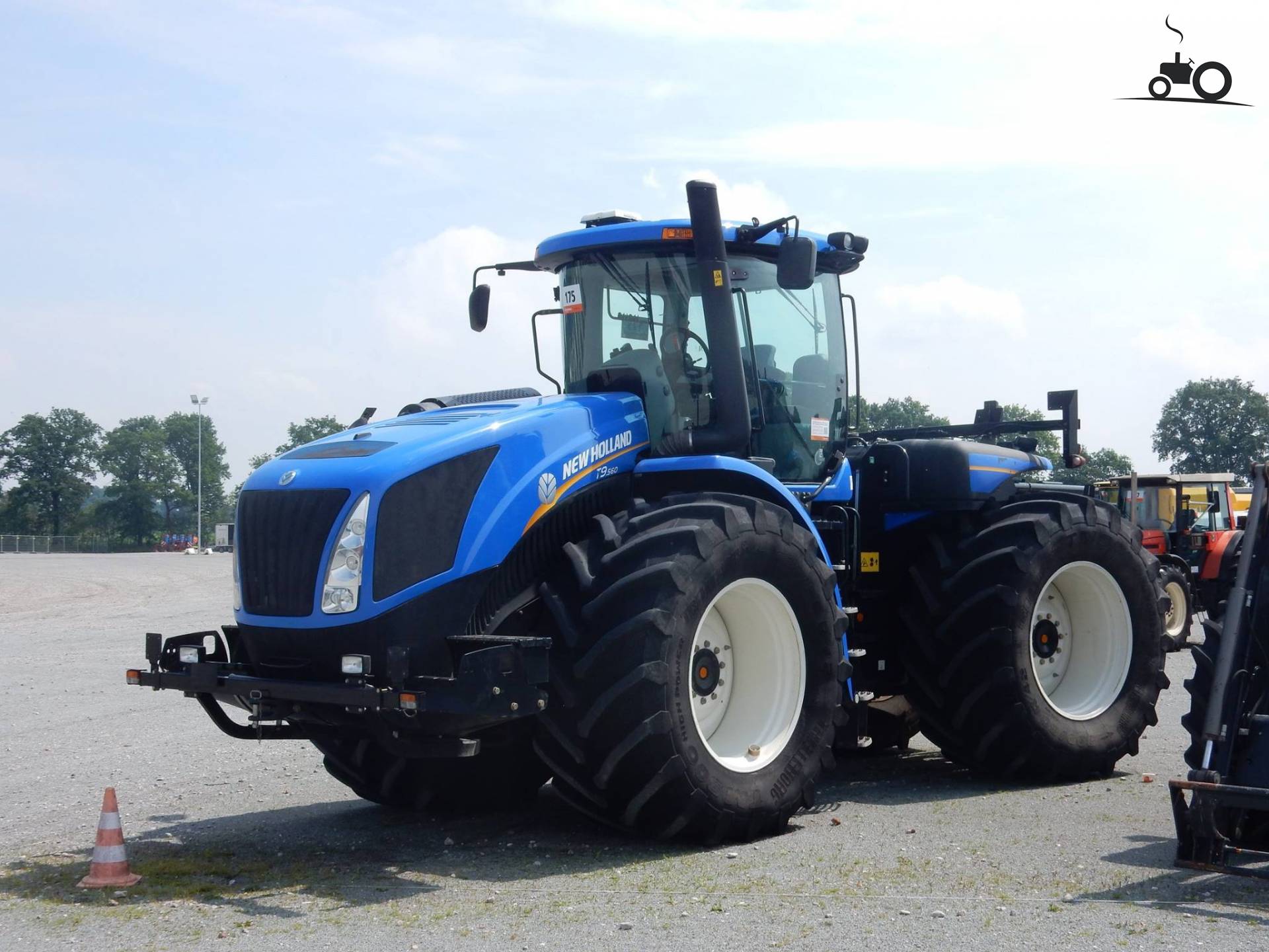 New Holland T 9.560