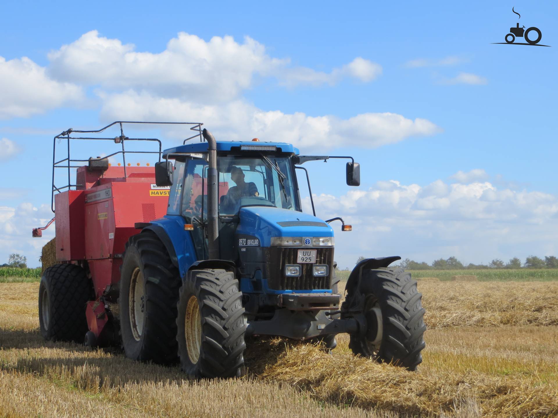 New Holland 8970