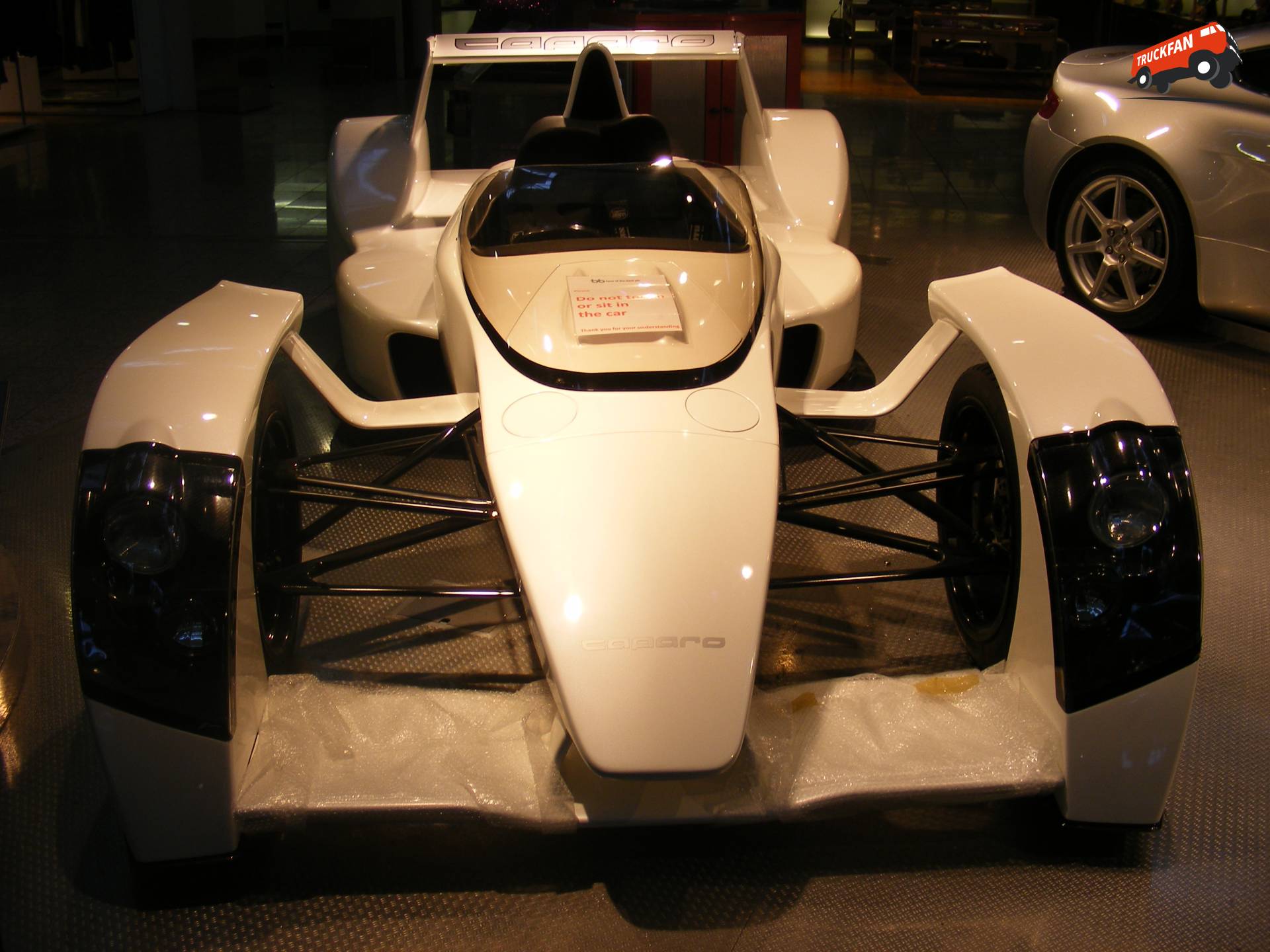 Caparo T1 Fanclub - Technische Daten, Fotos, Bewertungen & Forum