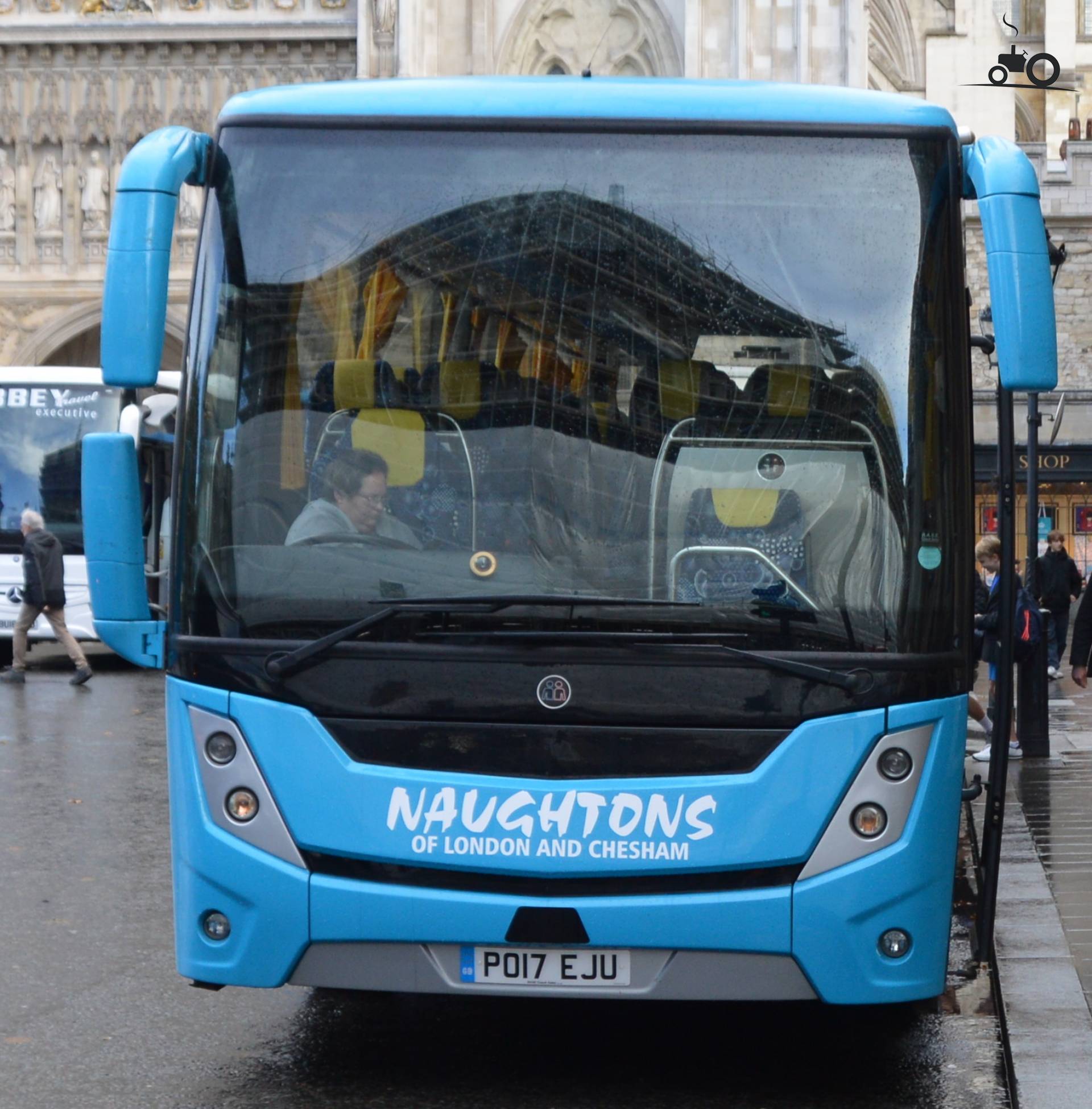 MOBIpeople Explorer Fan Club - Specs, Photos, Reviews & Forum
