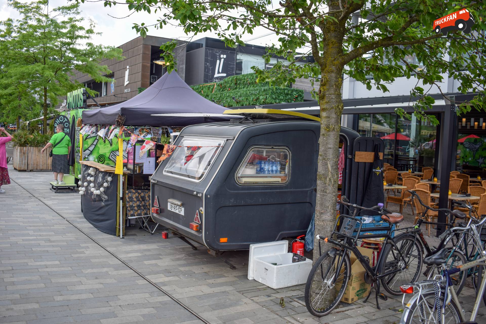 Predom caravan Foto's - Communitybeelden & Afbeeldingen