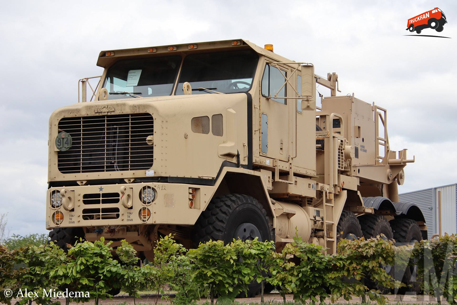 Oshkosh M1070 Fanclub - Specificaties, Foto's, Reviews & Forum