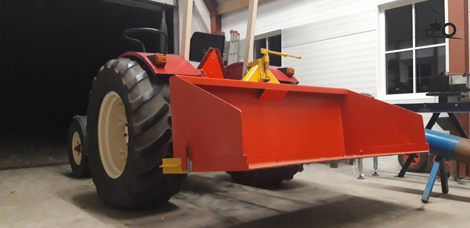Peecon Grondbak Fan Club - Specs, Photos, Reviews & Forum