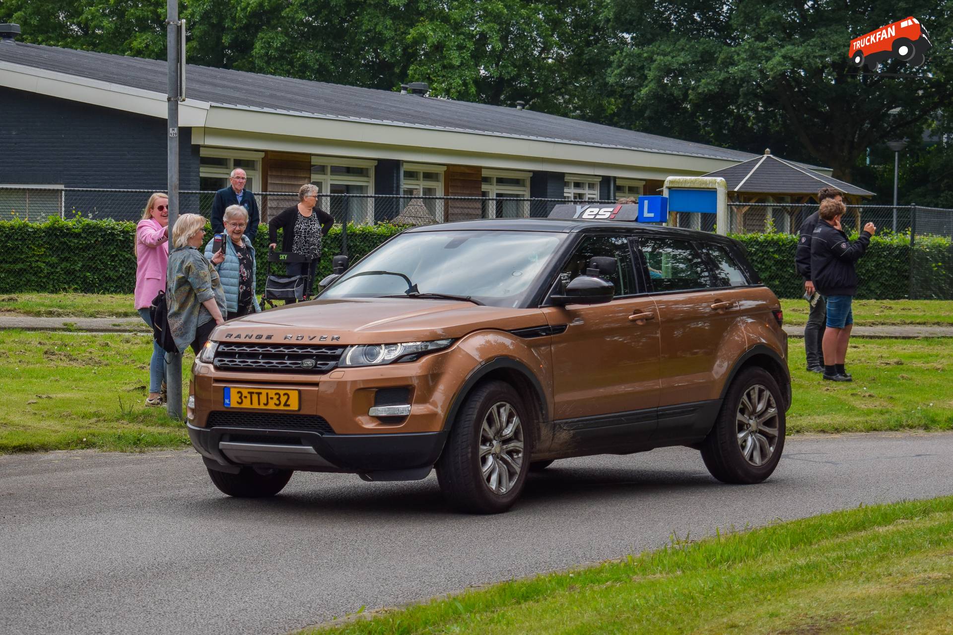 Range Rover - TruckFan