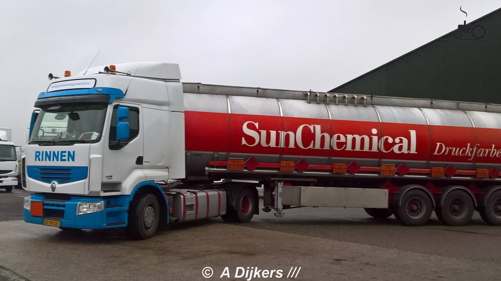 Foto Renault Premium 2nd Gen Van Rinnen Gmbh Co K G Internation Spedition